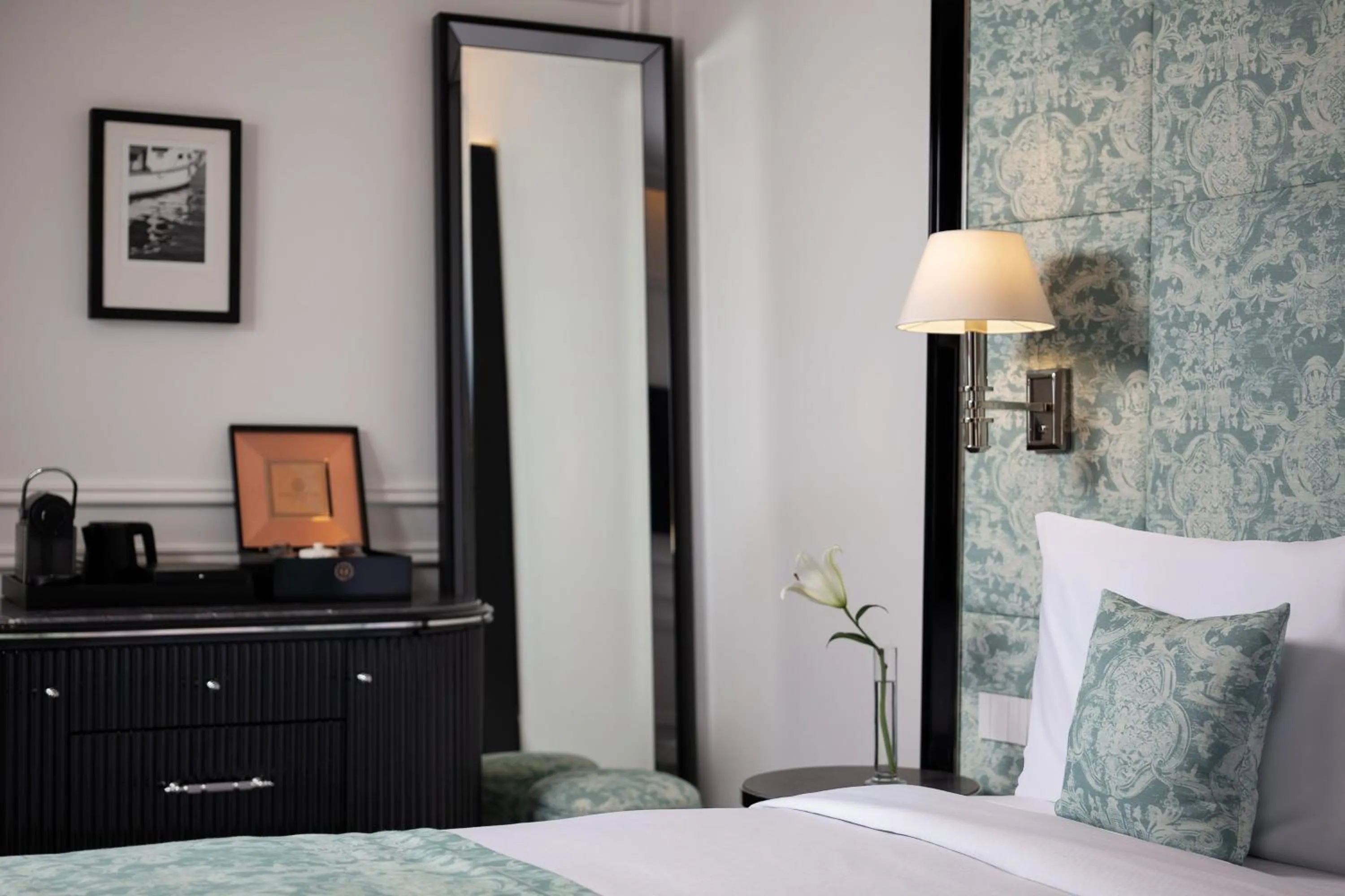 Photo of the whole room, Bed in Sanasaryan Han, a Luxury Collection Hotel, Istanbul