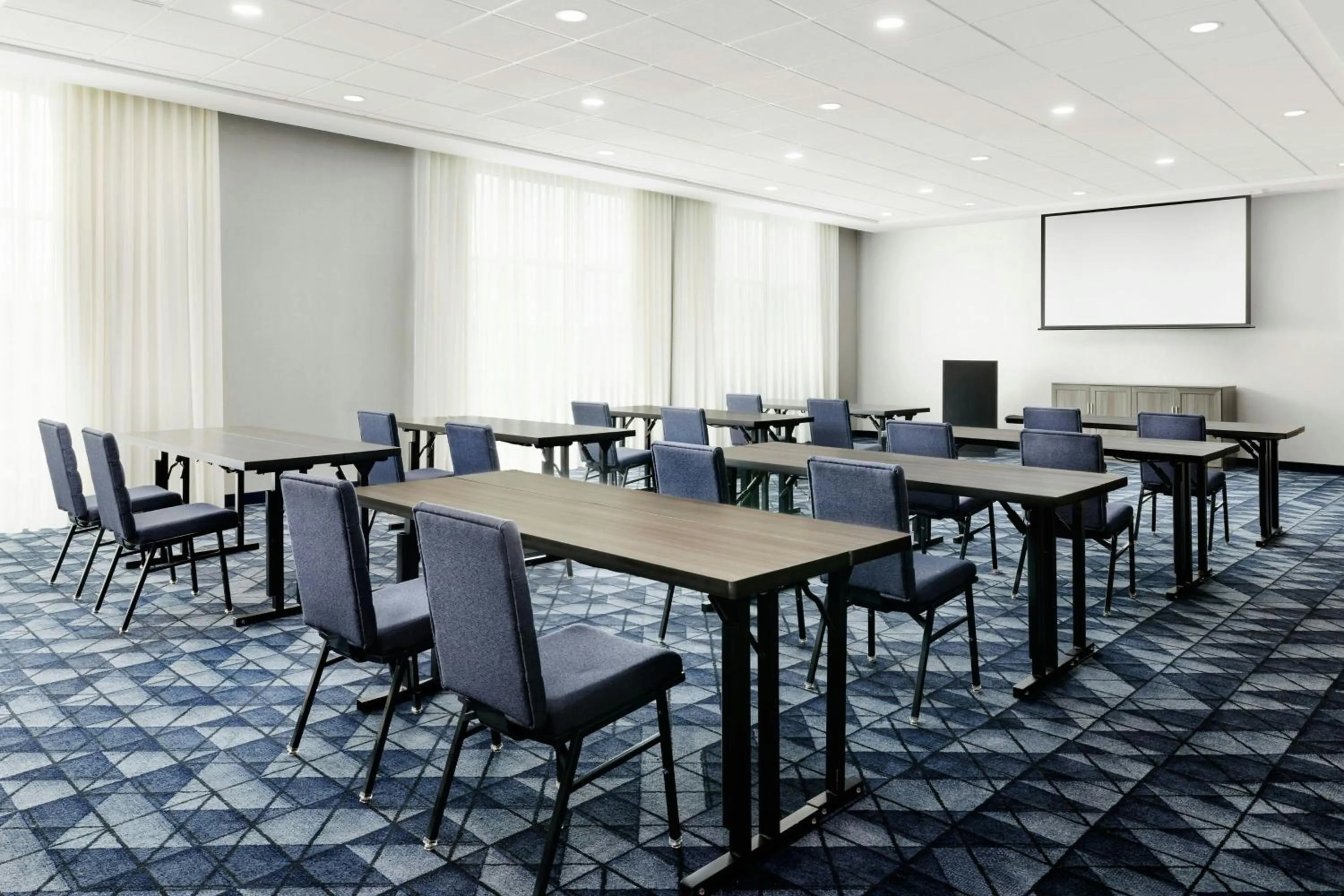 Meeting/conference room in Courtyard by Marriott New Castle