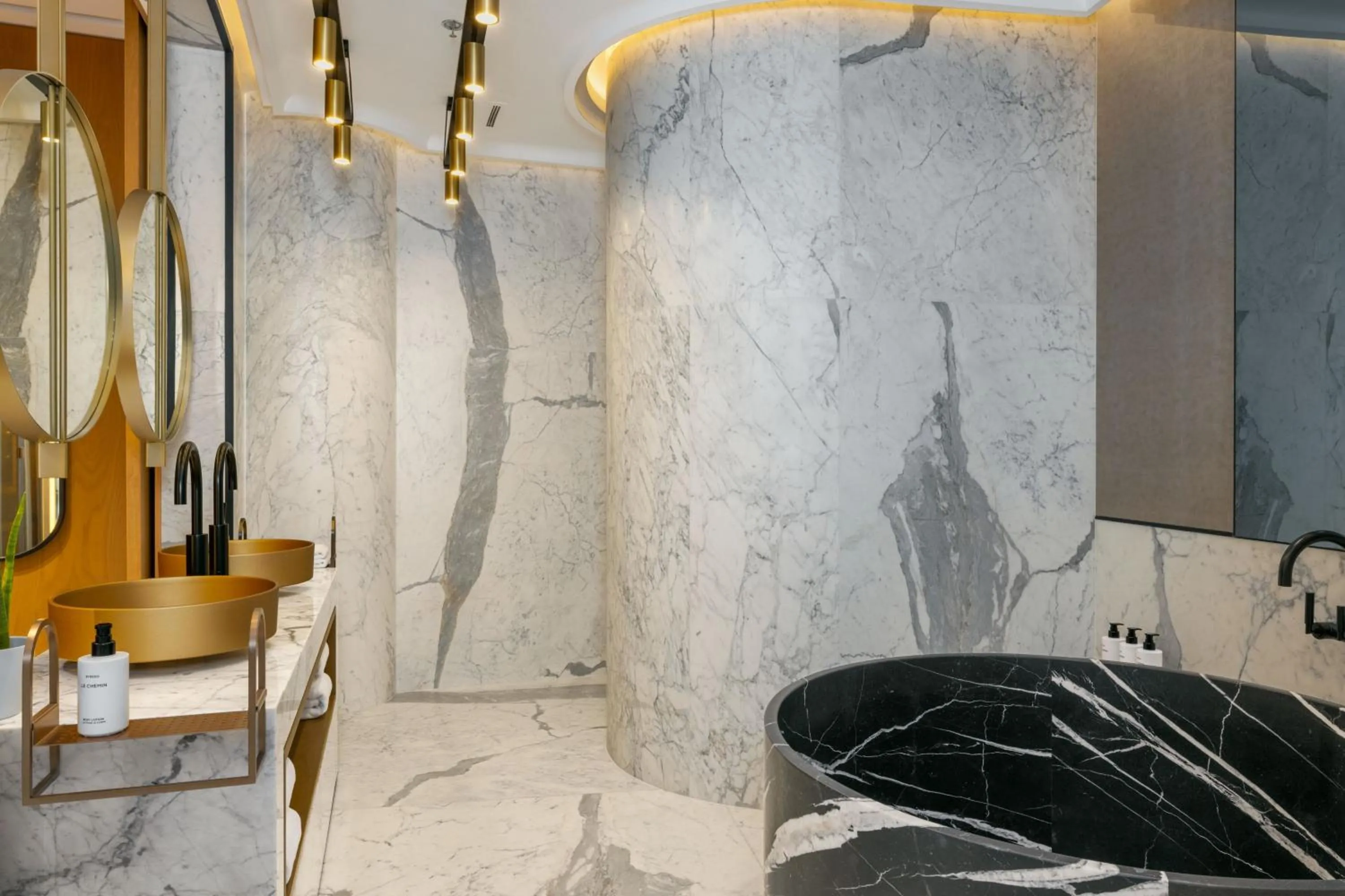 Photo of the whole room in Paragraph Freedom Square, a Luxury Collection Hotel, Tbilisi