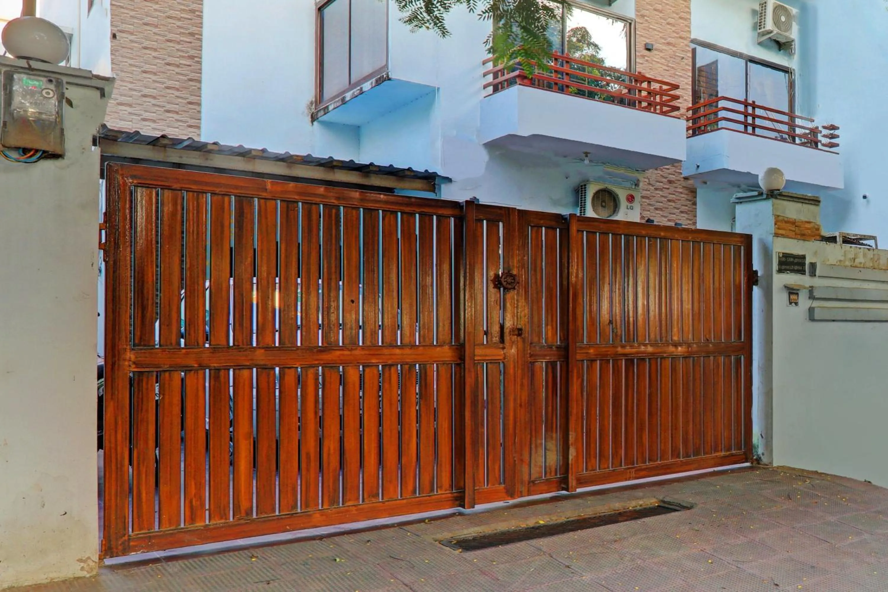 Facade/entrance in Hotel O CZ Inn