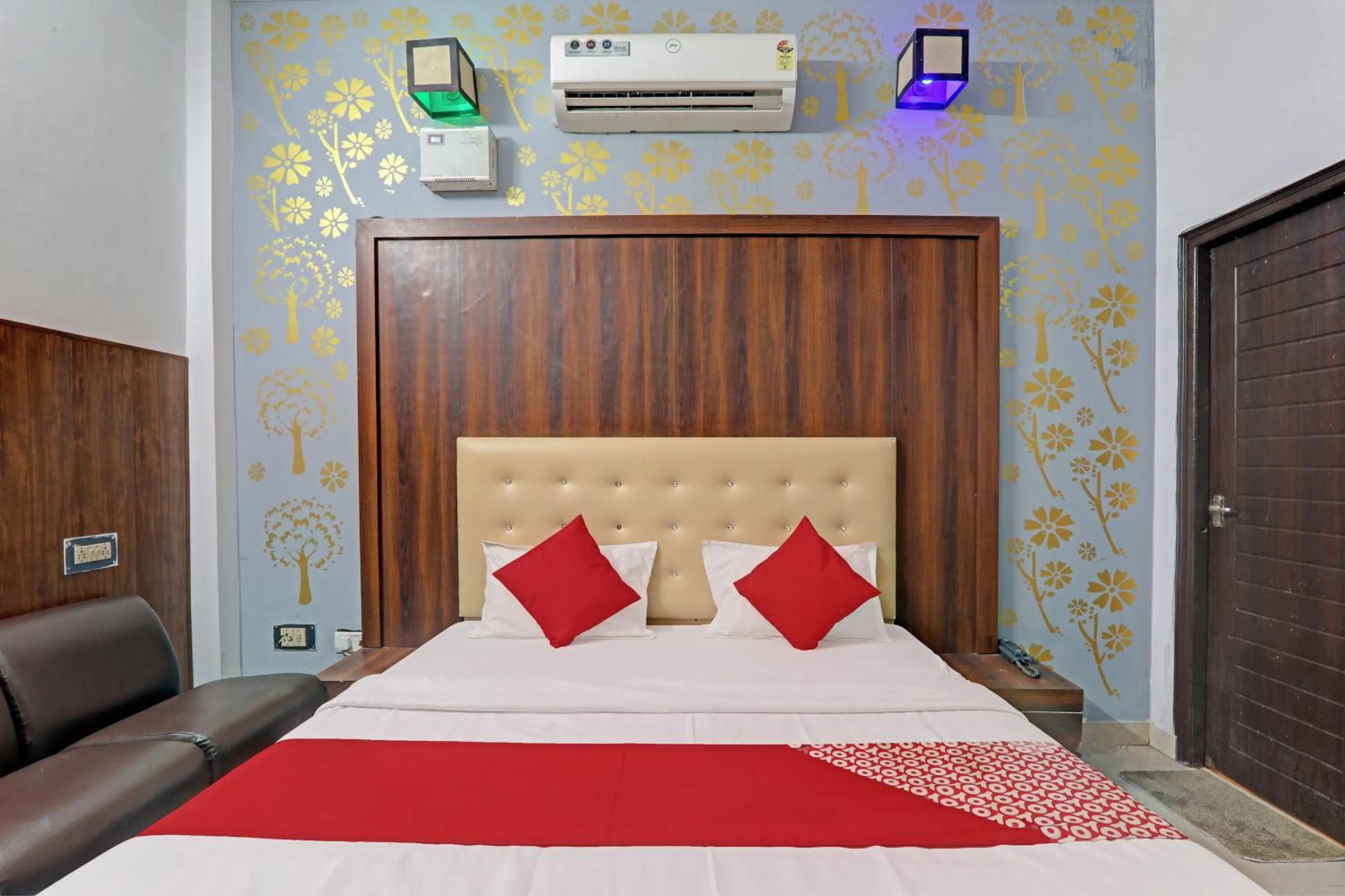 Bedroom in Hotel O CZ Inn