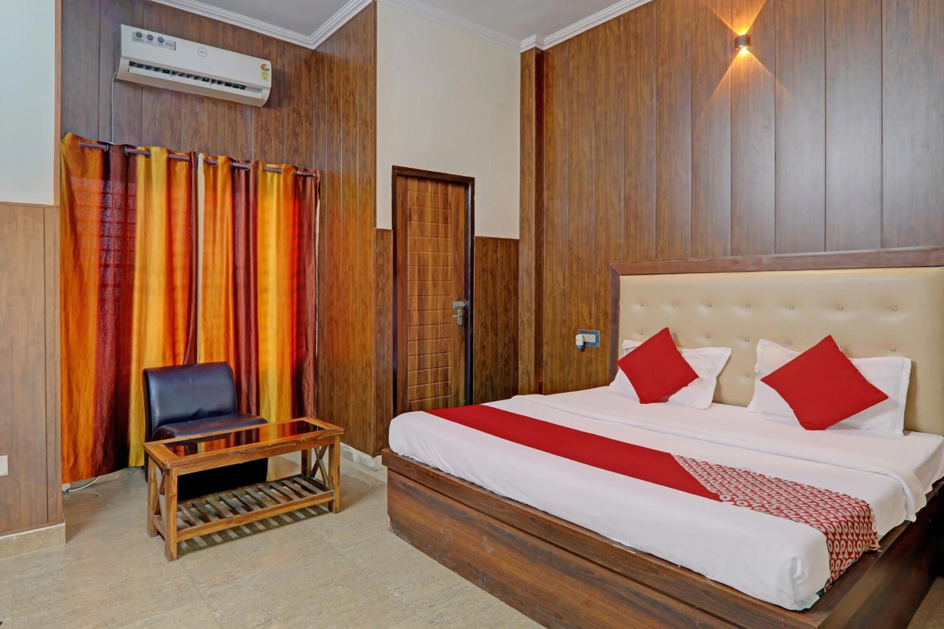 Bedroom in Hotel O CZ Inn