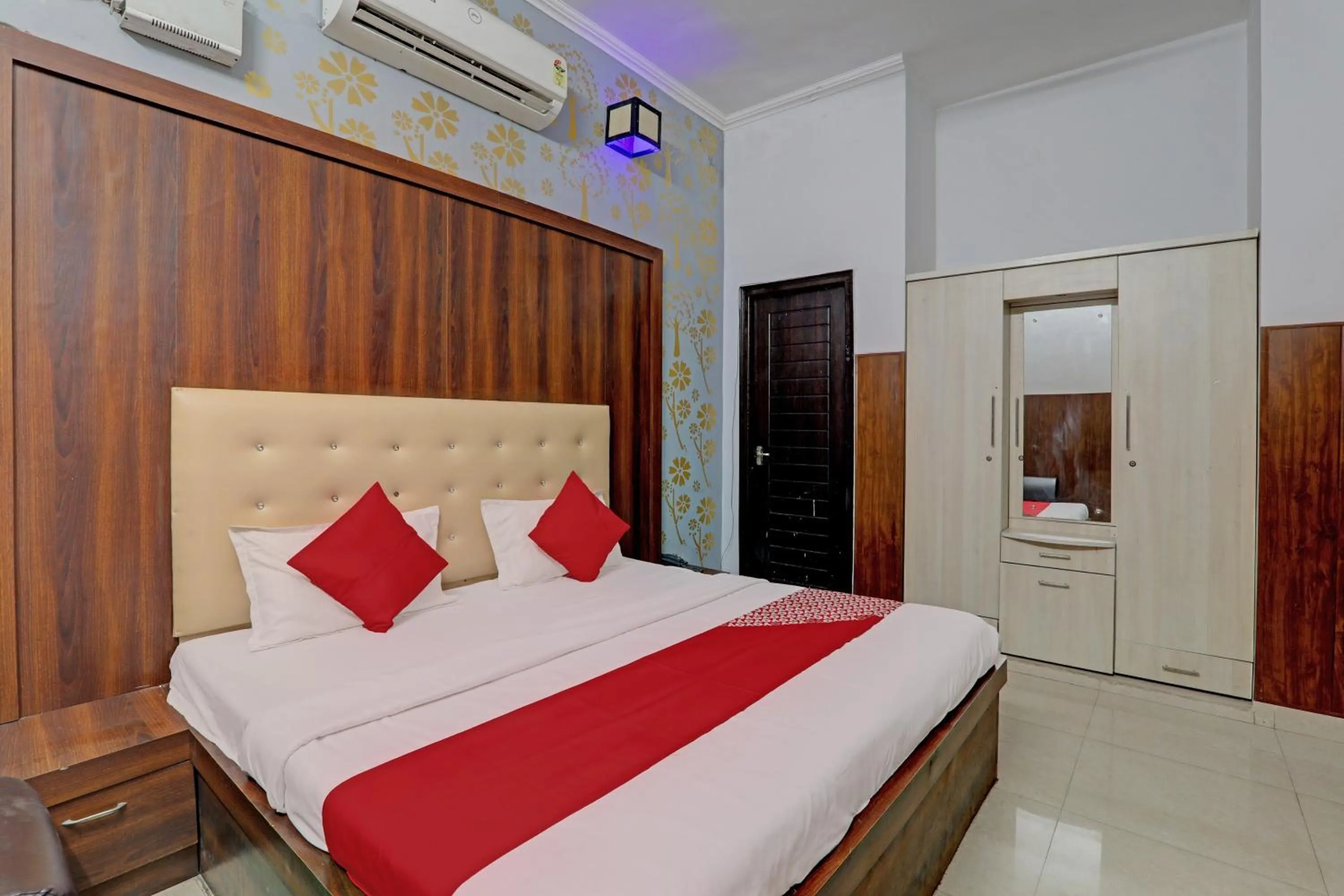 Bedroom in Hotel O CZ Inn