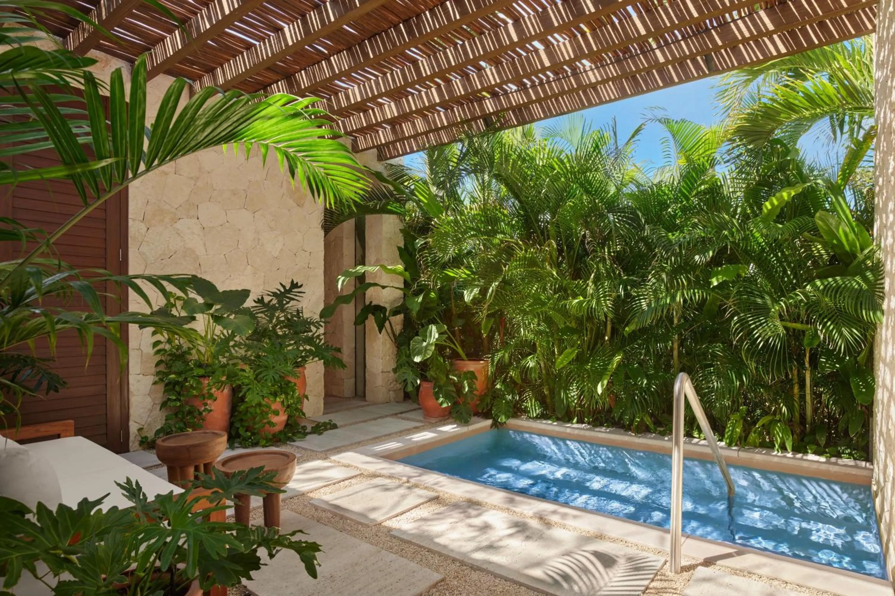 Swimming pool in The Riviera Maya EDITION at Kanai