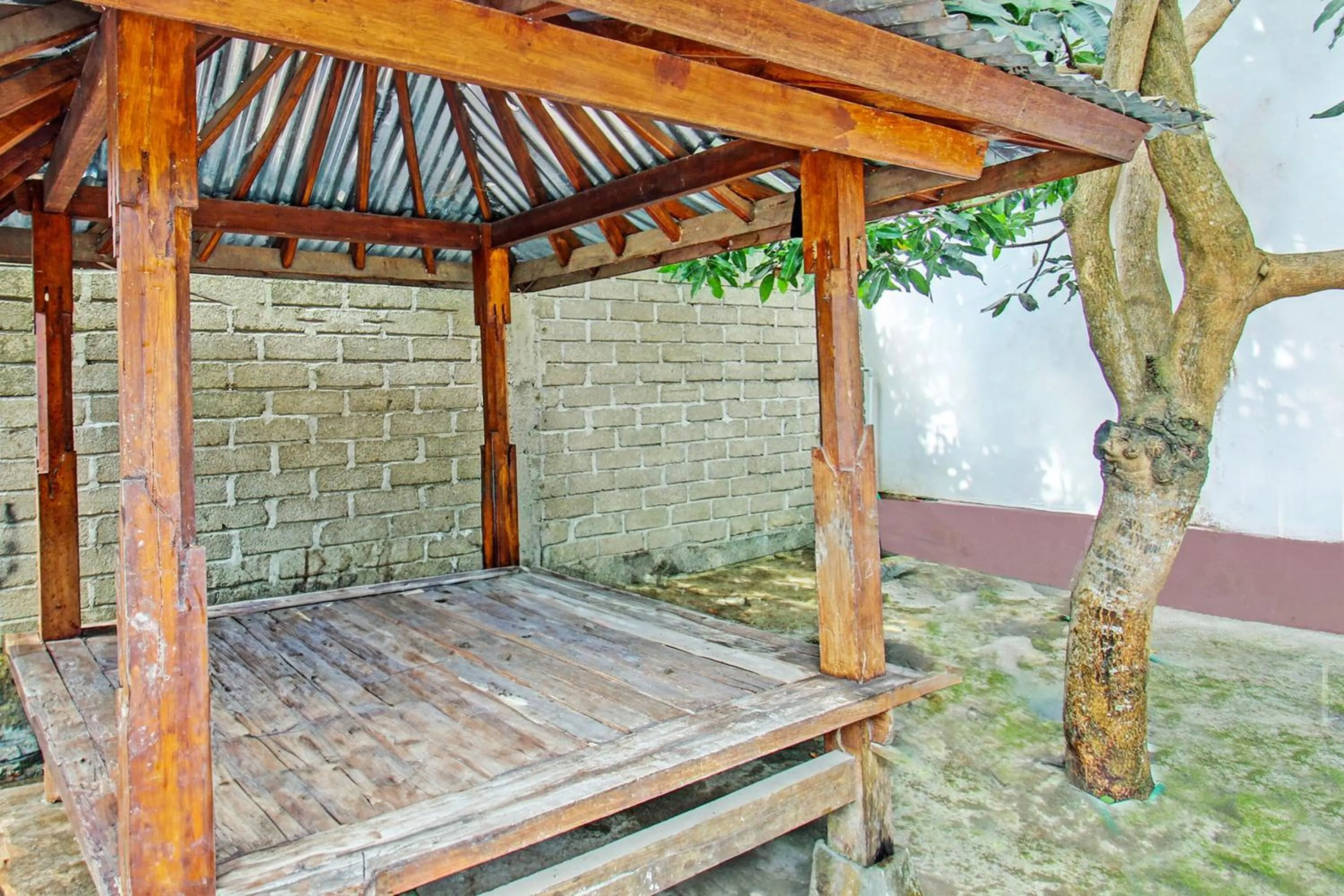 Lobby or reception in OYO Life 93058 Kos Subur