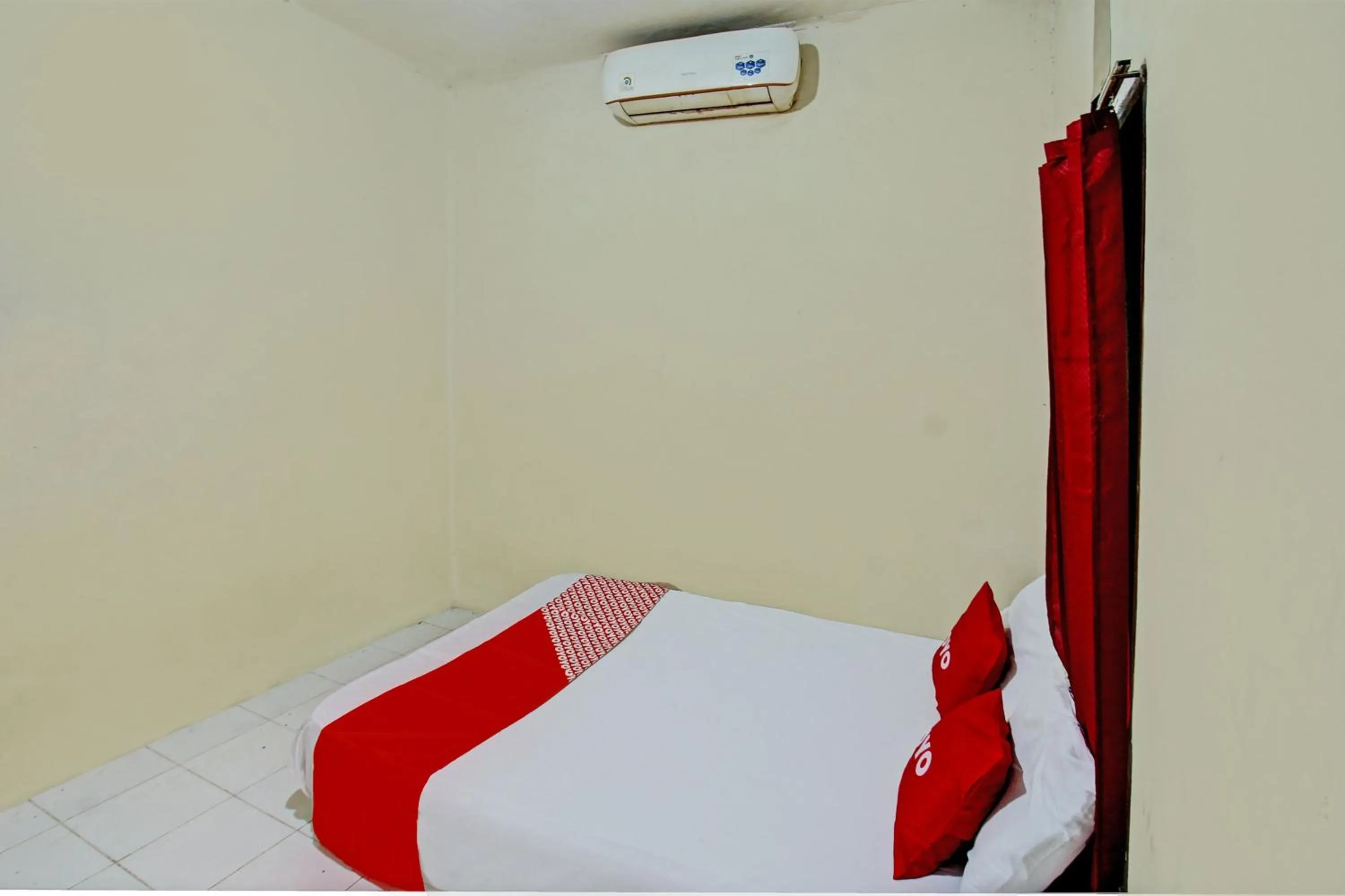 Bedroom, Bed in OYO Life 93058 Kos Subur