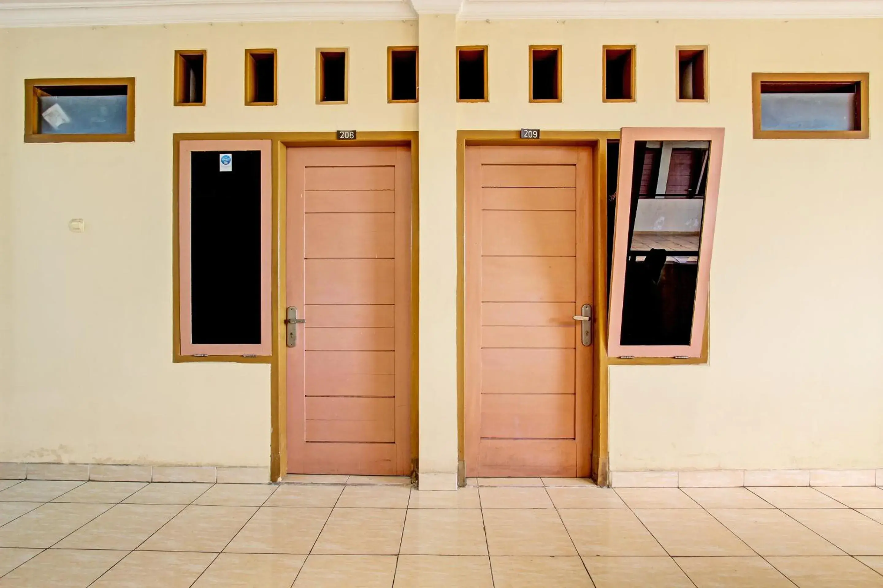 OYO Life 92663 Karmel 6 OYO Life 92663 Karmel 6