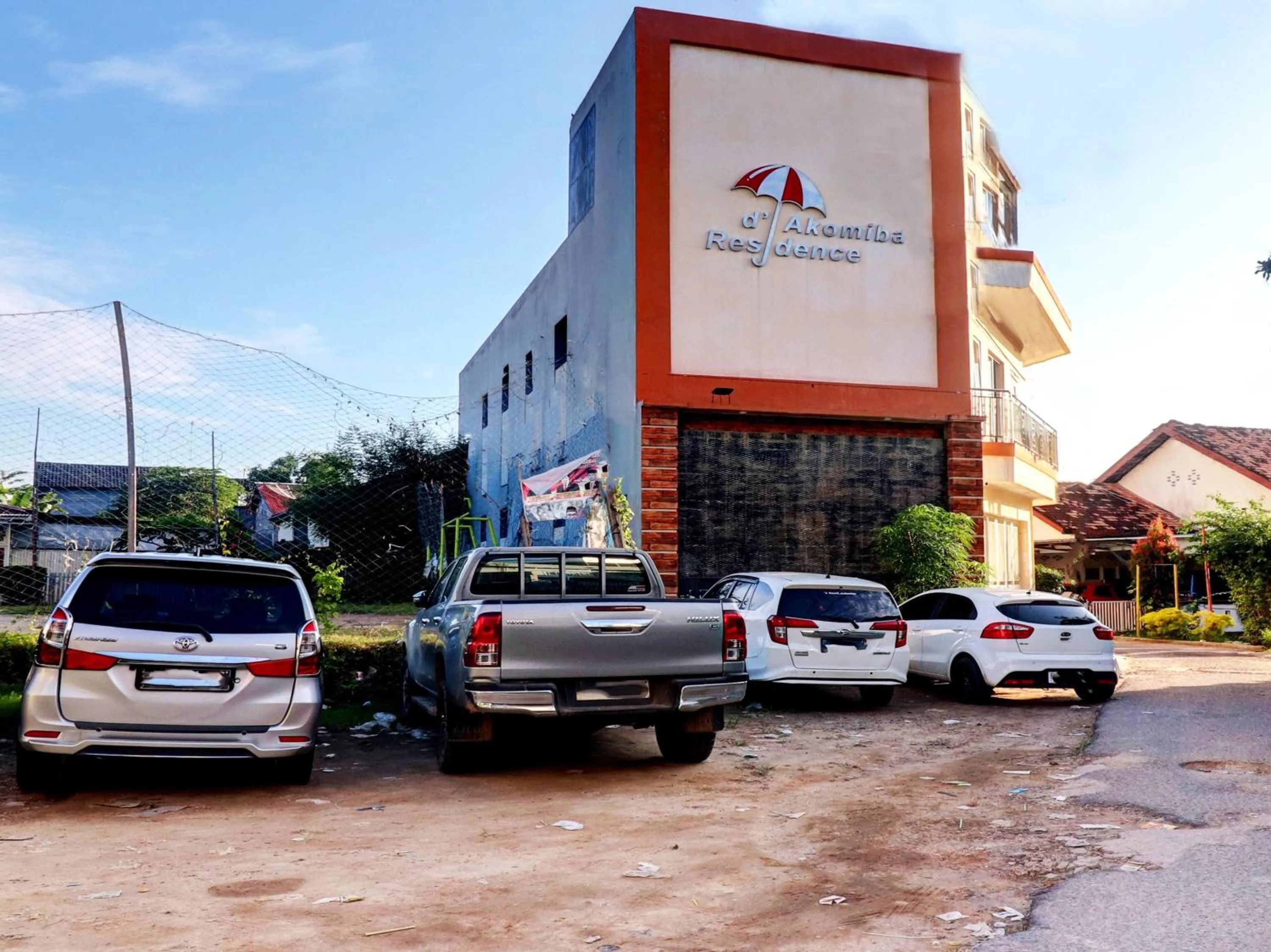 Facade/entrance in OYO Life 92707 D-akomiba Residence