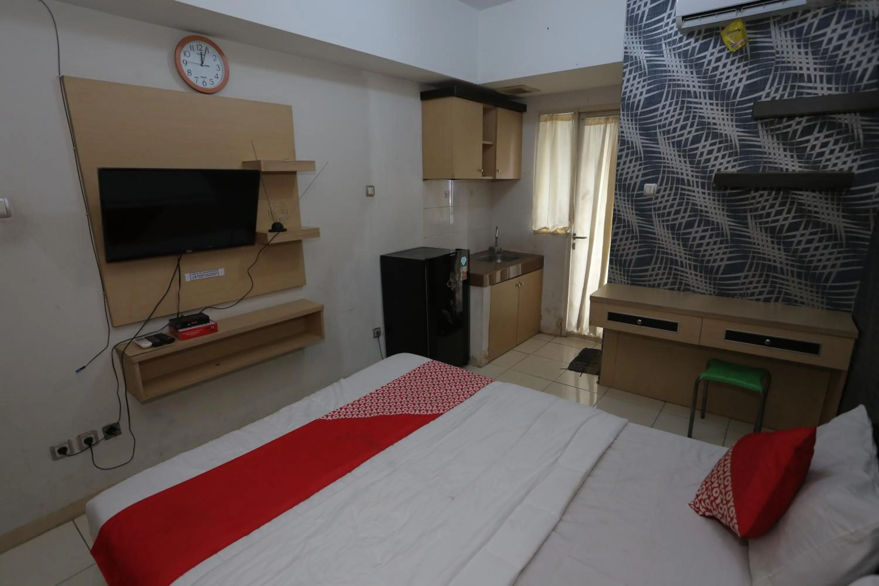 Bedroom, Bed in OYO Life 93008 Pelangi Coliving