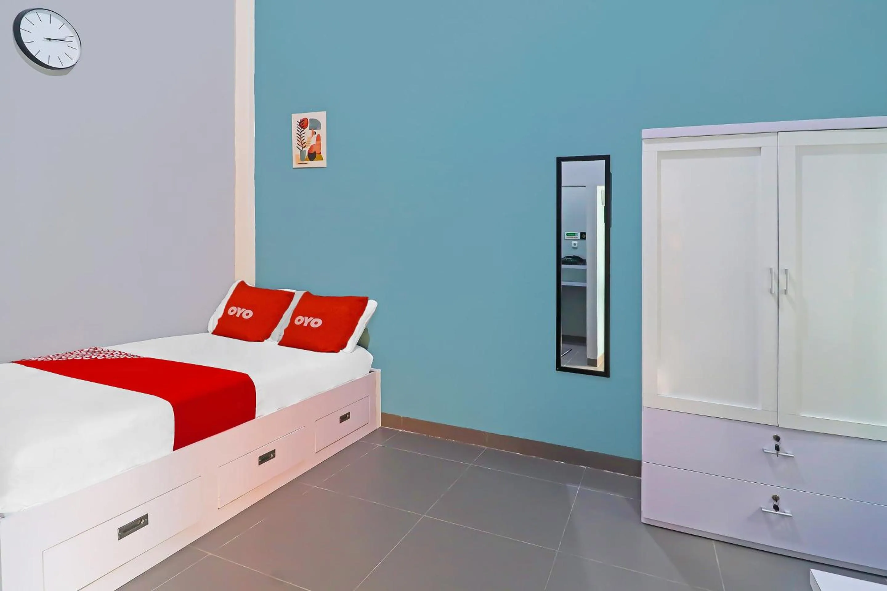 Bedroom, Bed in OYO Life 92691 Mc Kost Syariah