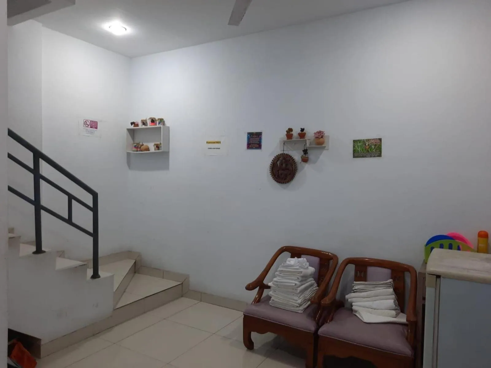 Lobby or reception in OYO Life 92883 Kost Ratana Cengkareng Syariah