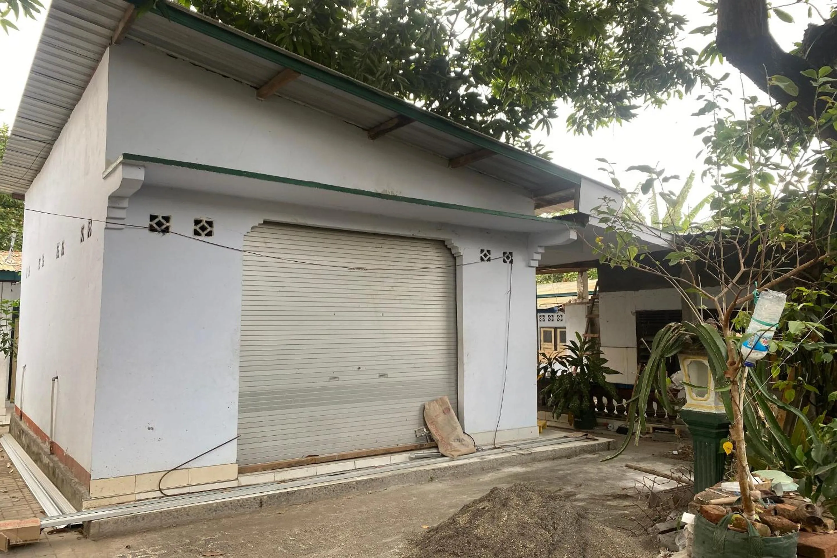 Lobby or reception in OYO Life Kos Bu Luh Mangku