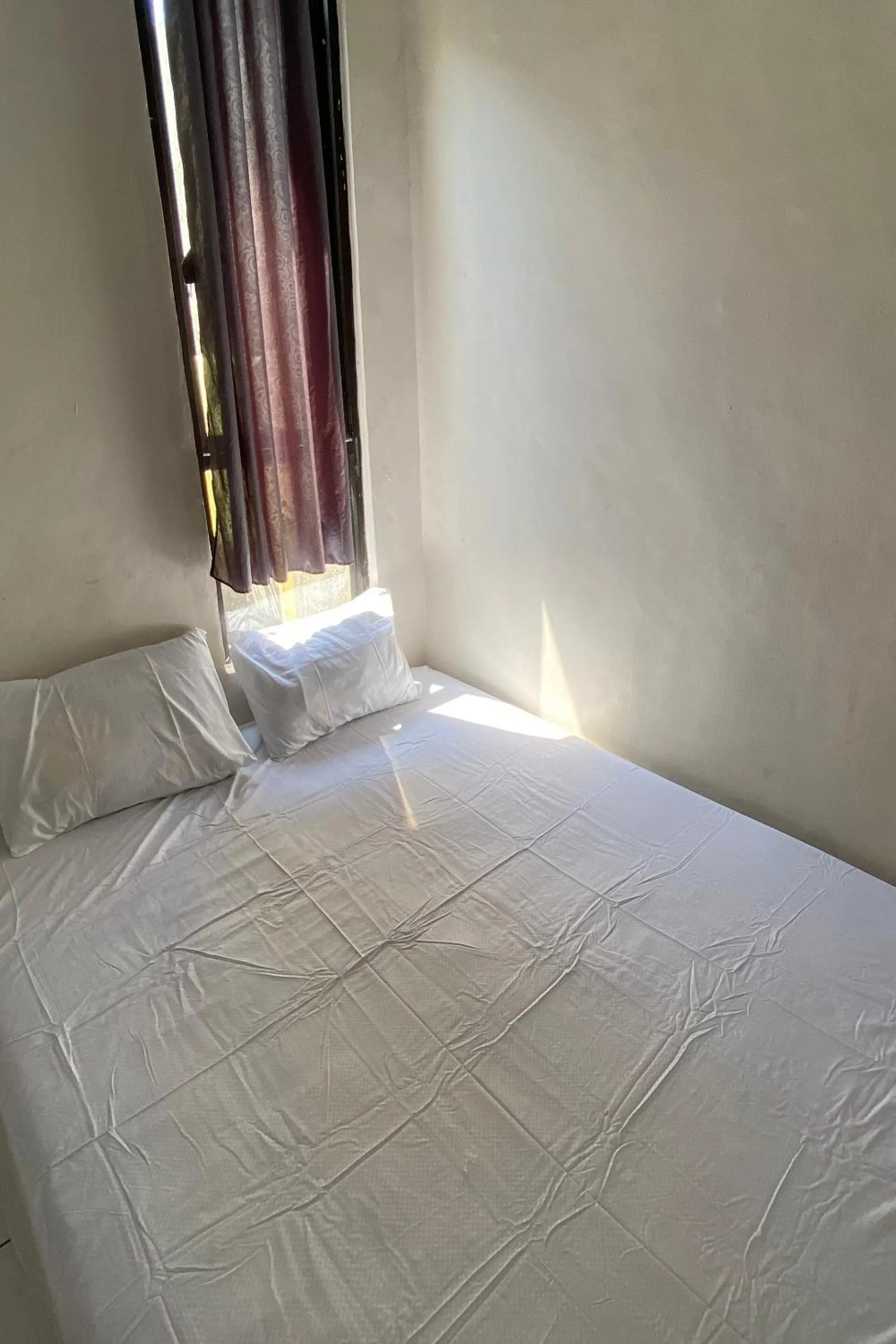 Bedroom, Bed in OYO Life Kos Bu Luh Mangku