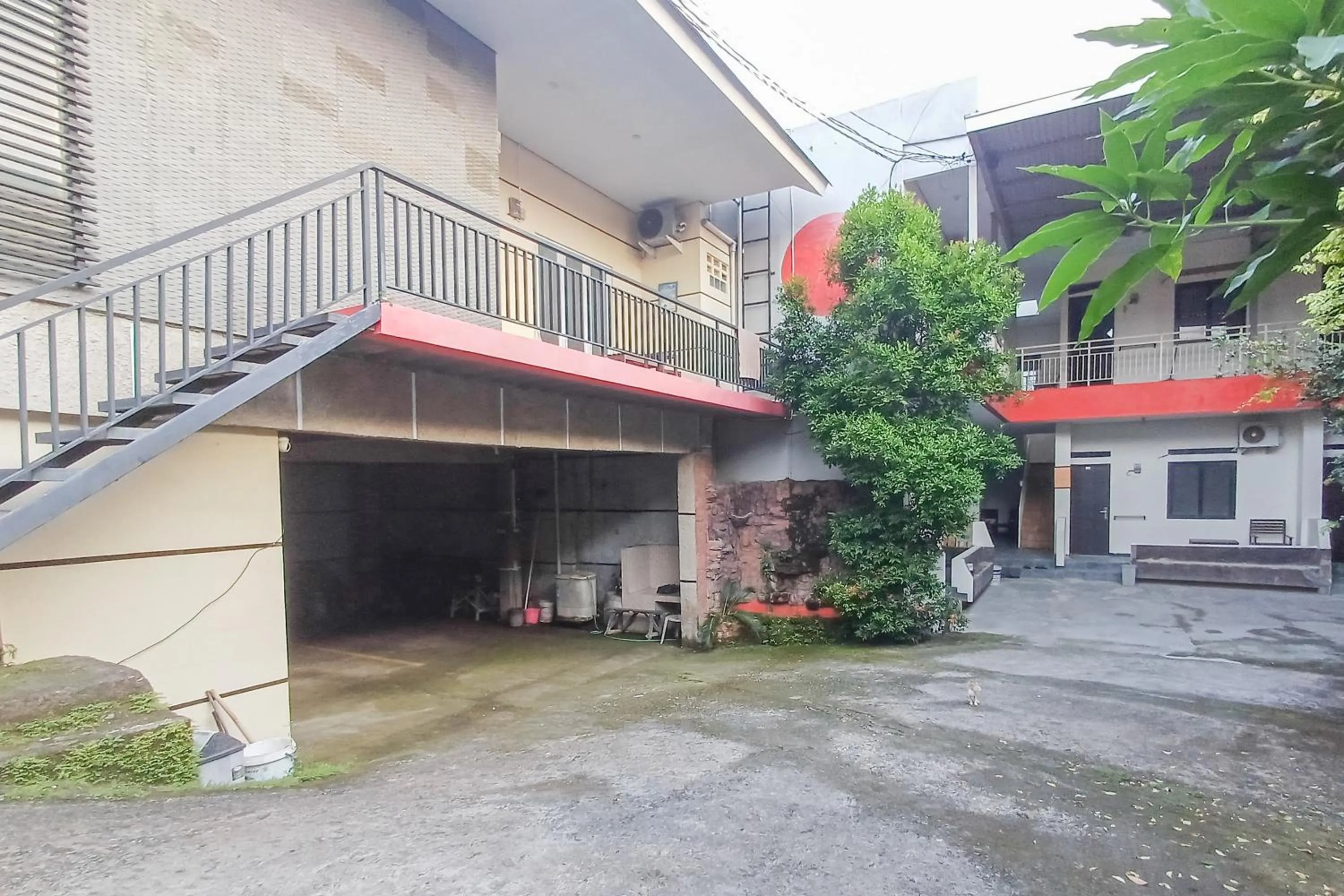 Property building in RedDoorz Syariah near Universitas Muhammadiyah Cirebon