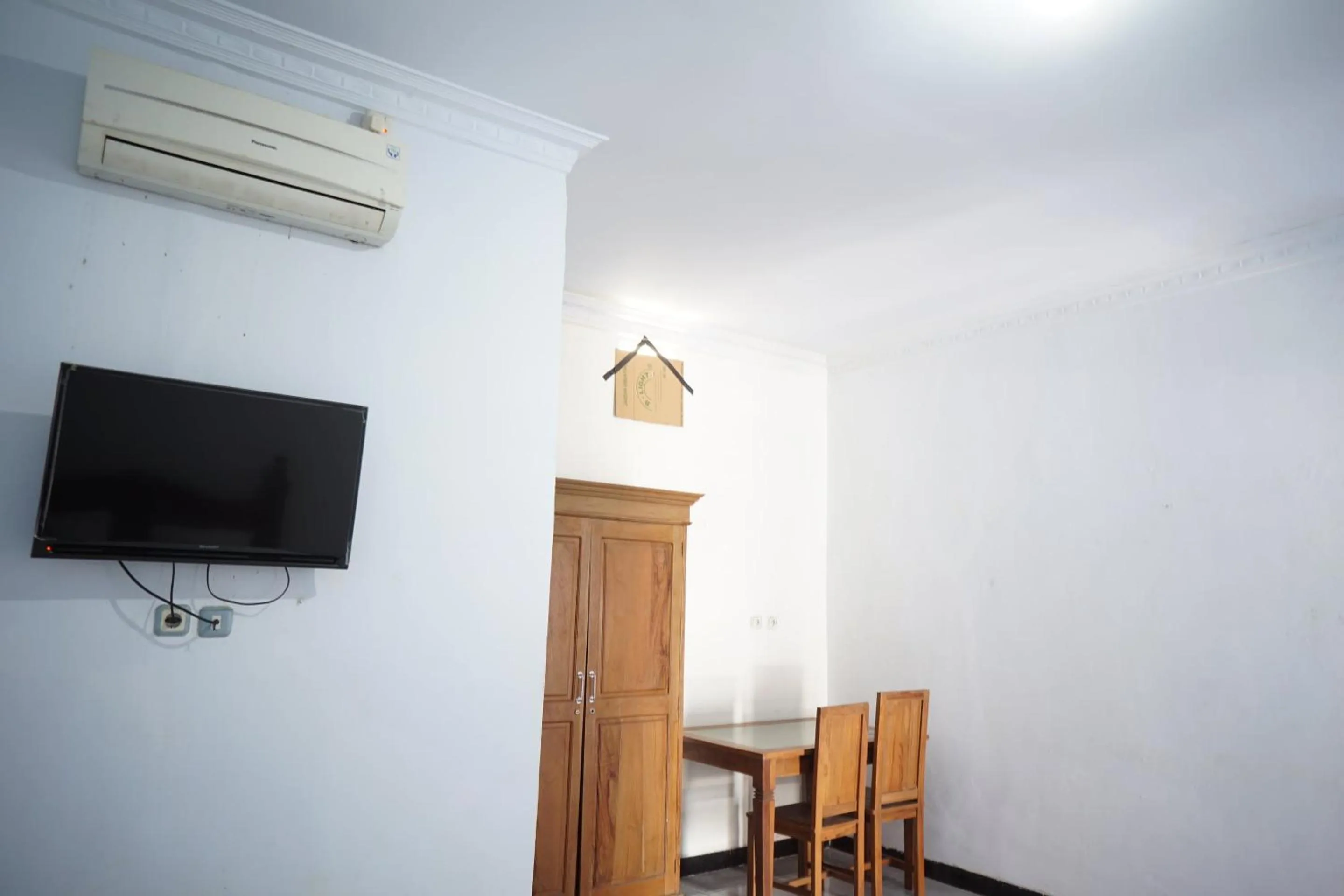 Bedroom in OYO Life 92886 Rumah Nyaman Radhika 2 Syariah