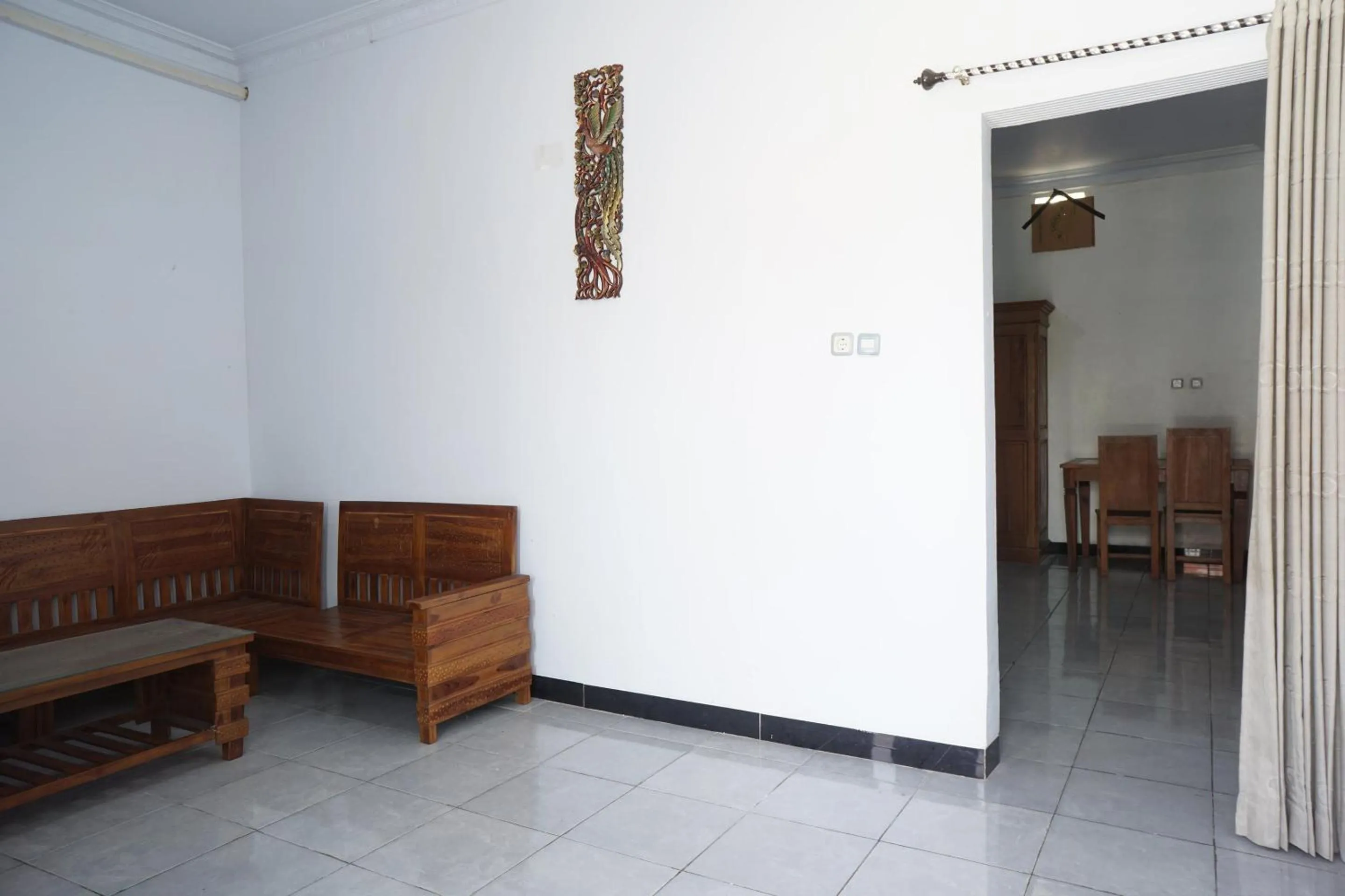 Lobby or reception in OYO Life 92886 Rumah Nyaman Radhika 2 Syariah