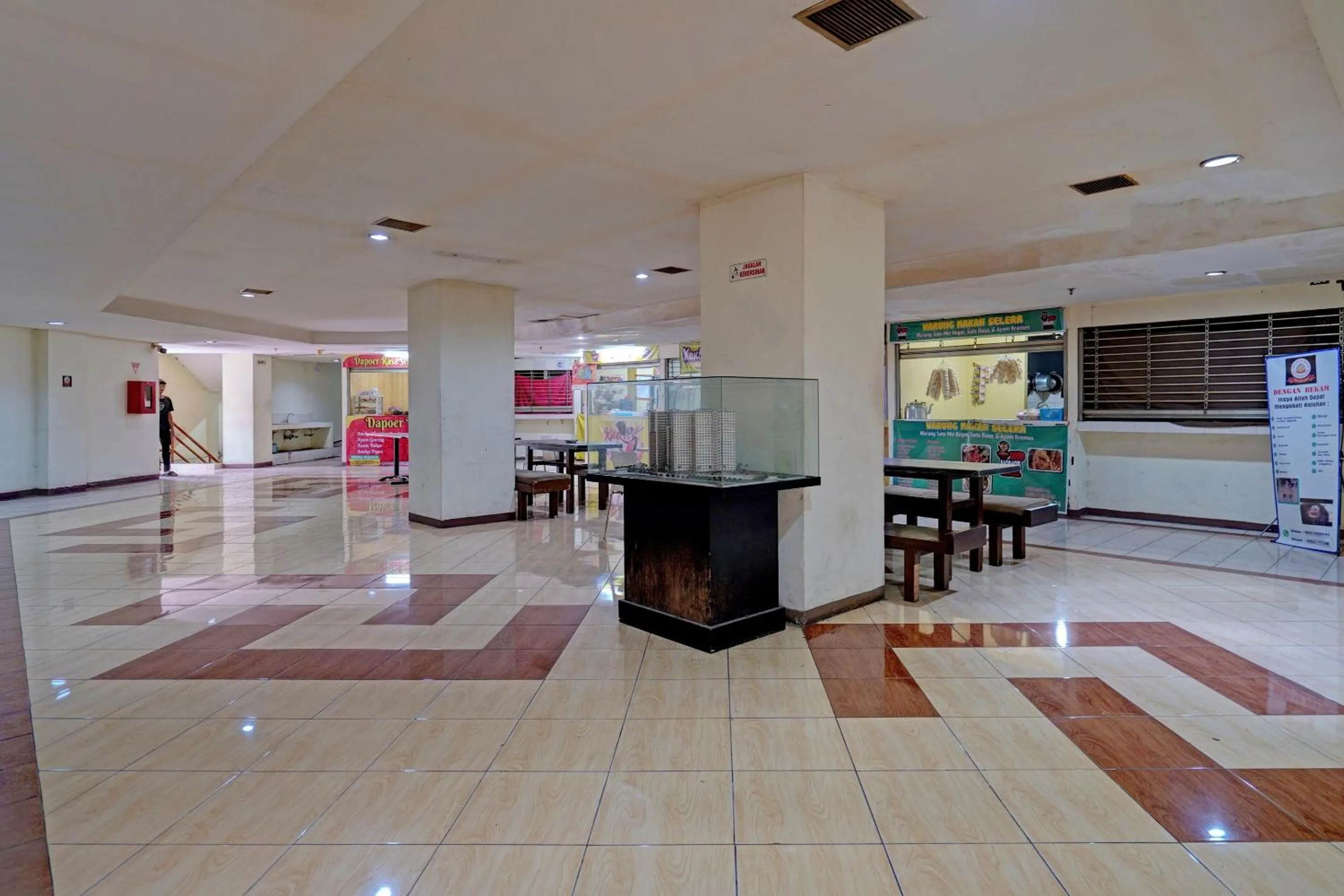 Lobby or reception in OYO Life 92898 Apartement Buah Batu Park By Yuliam