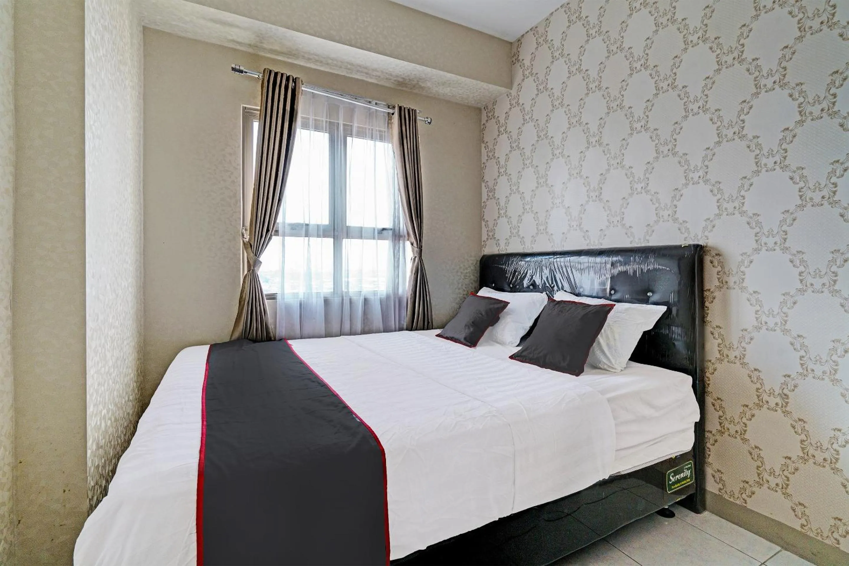 Bedroom, Bed in OYO Life 92548 M-square Apartment By Lins Pro