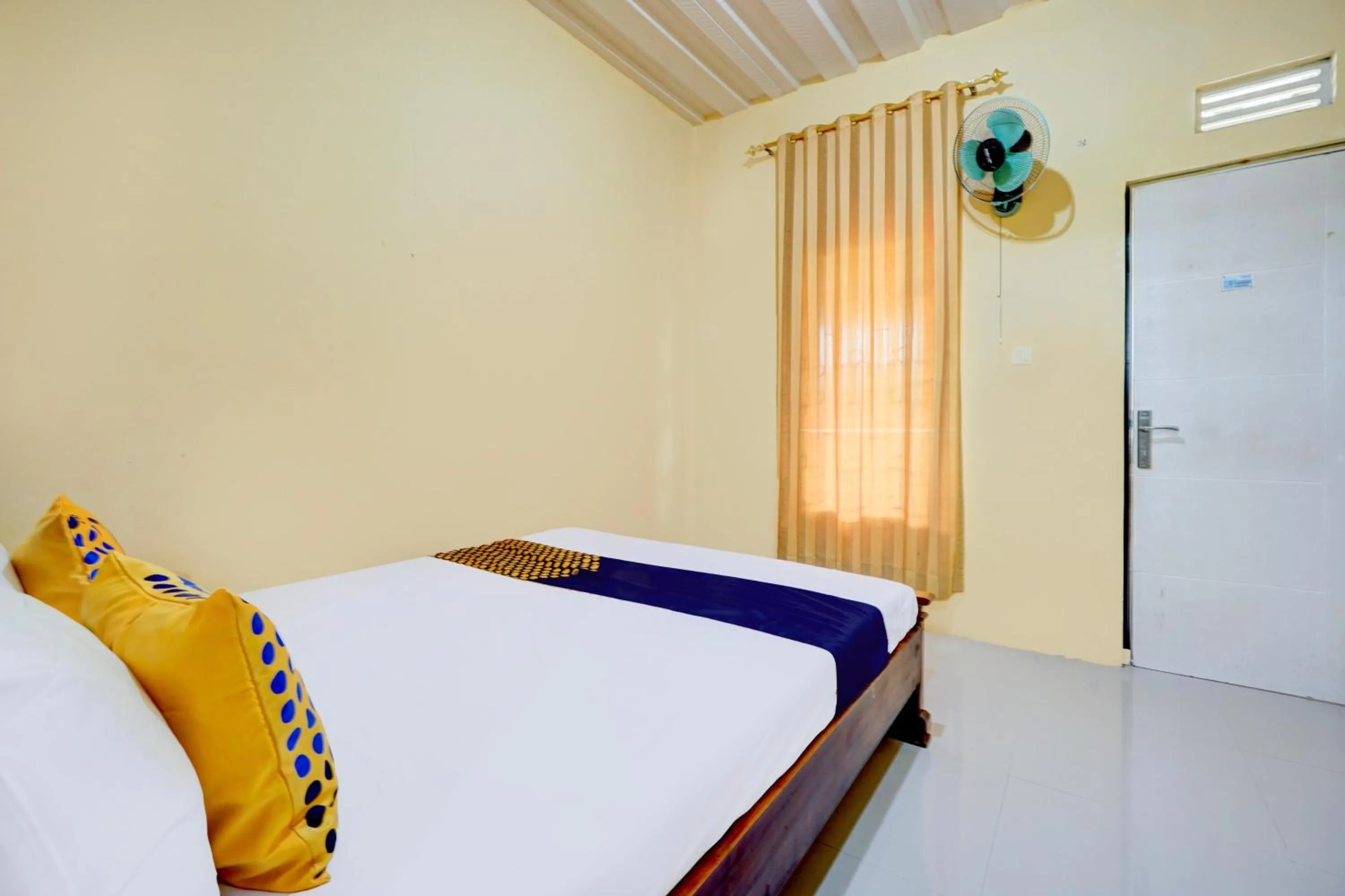 Bedroom, Bed in SPOT ON 93014 Griya Nautika Sukodono