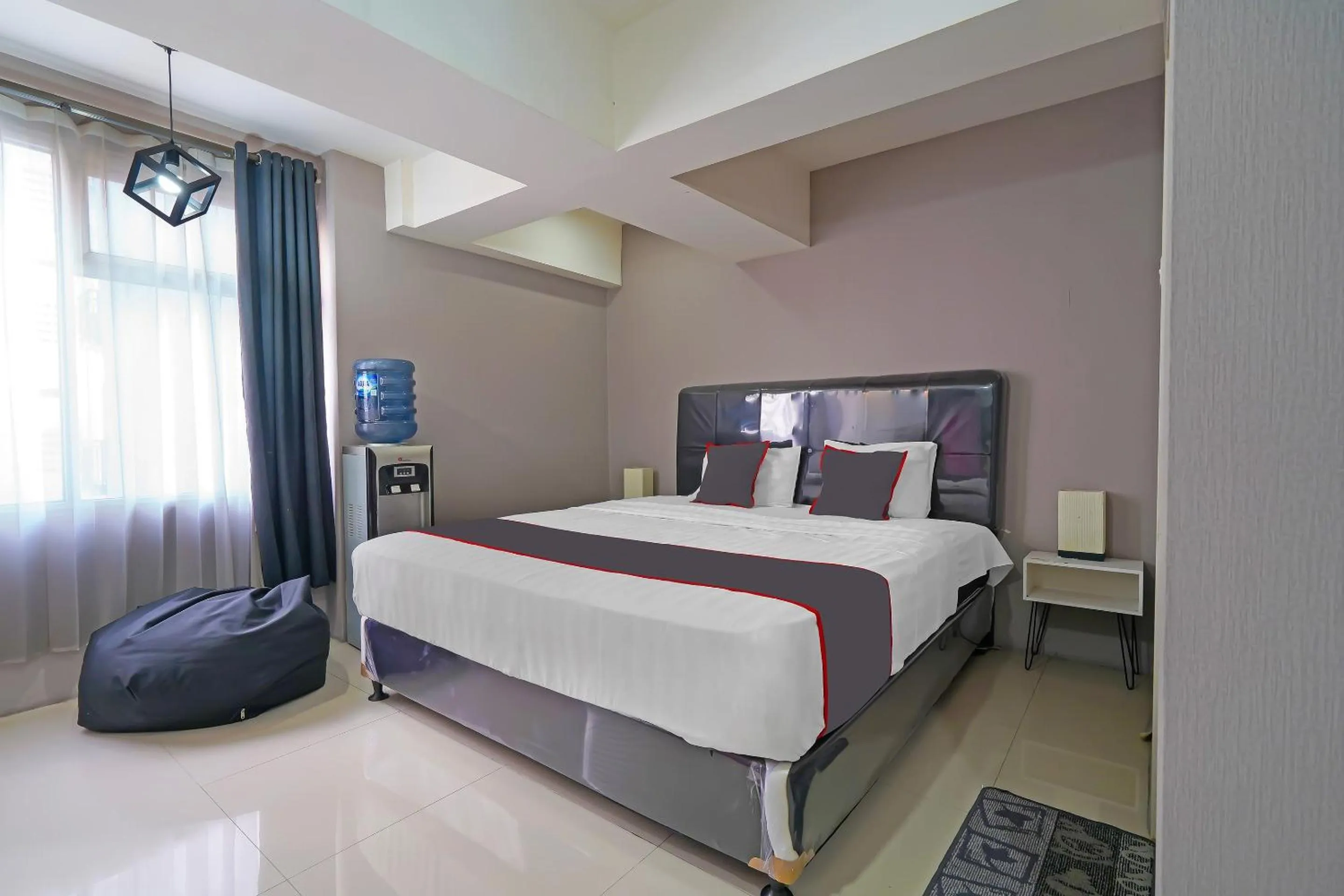 Bedroom, Bed in OYO Life 92649 Jarrdin Apartment By Glory