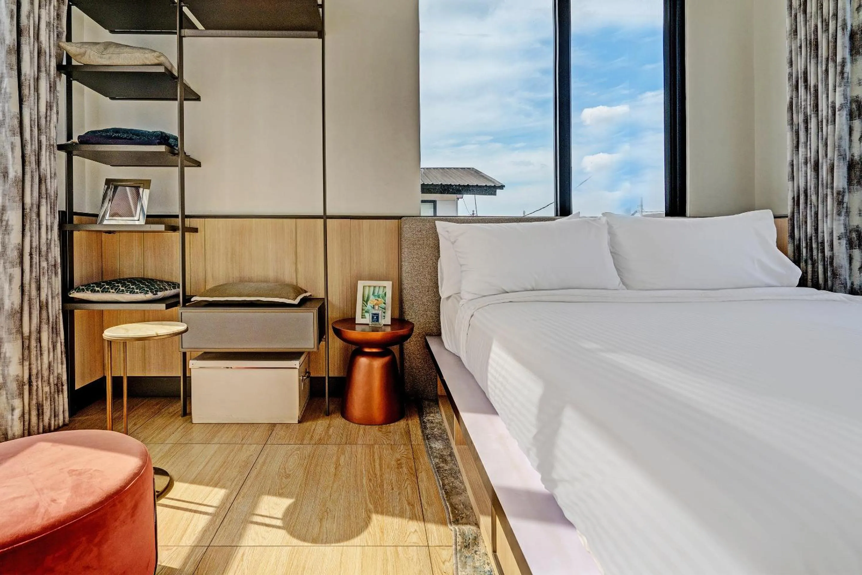 Bedroom in OYO Life 92719 Rolling Hills Residence Karawang