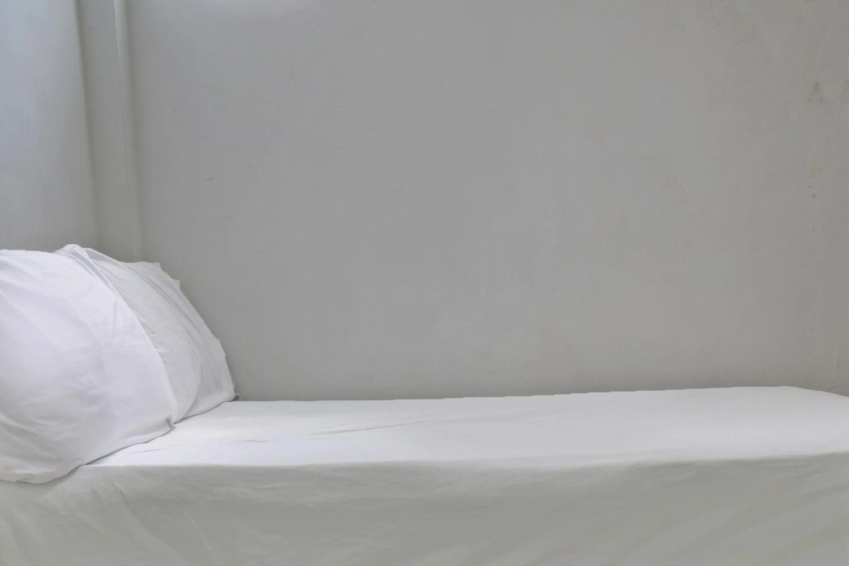 Bedroom, Bed in OYO Life 92919 Kost Wijaya Kusuma Lake Syariah