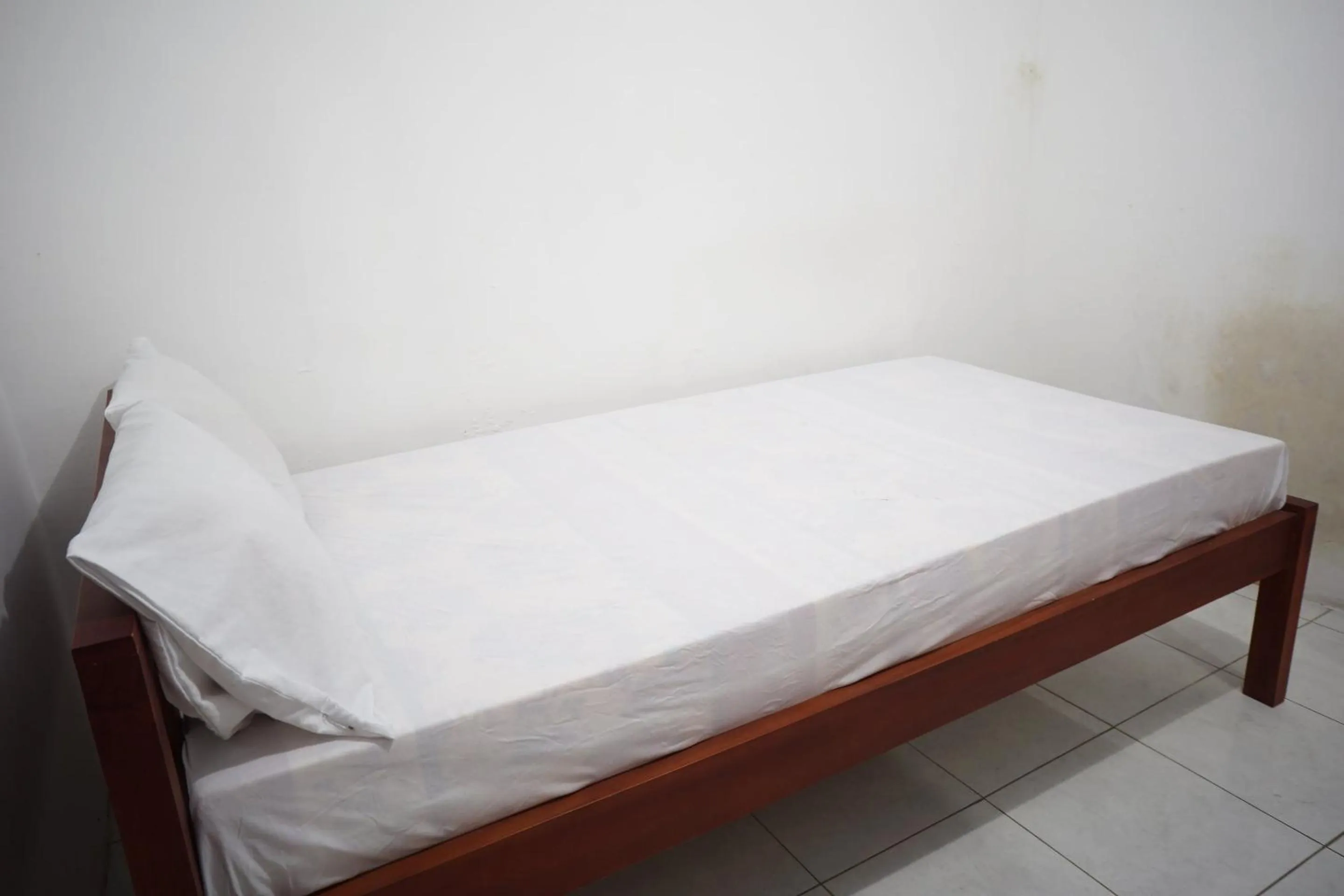 Bedroom in OYO Life 93038 Kost Putra Malilah