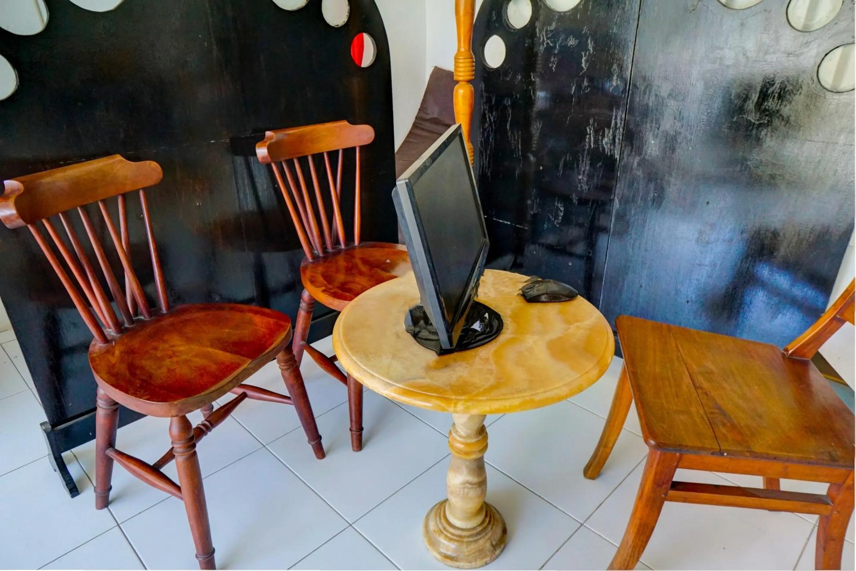 Lobby or reception in OYO Life 92918 Rumah Kost Arrahma Syariah