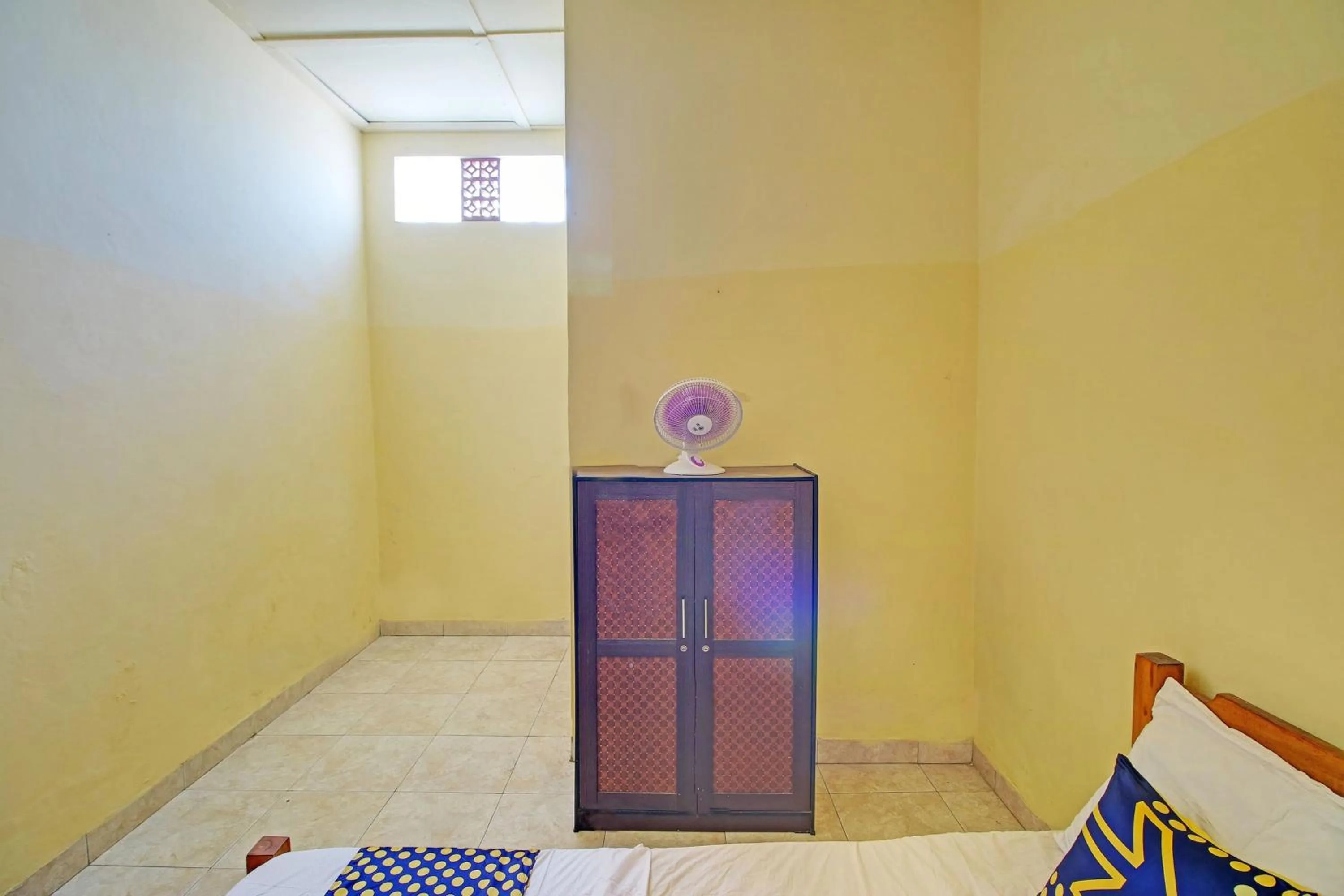 Bedroom, Bed in OYO Life 92954 Shanti Kost