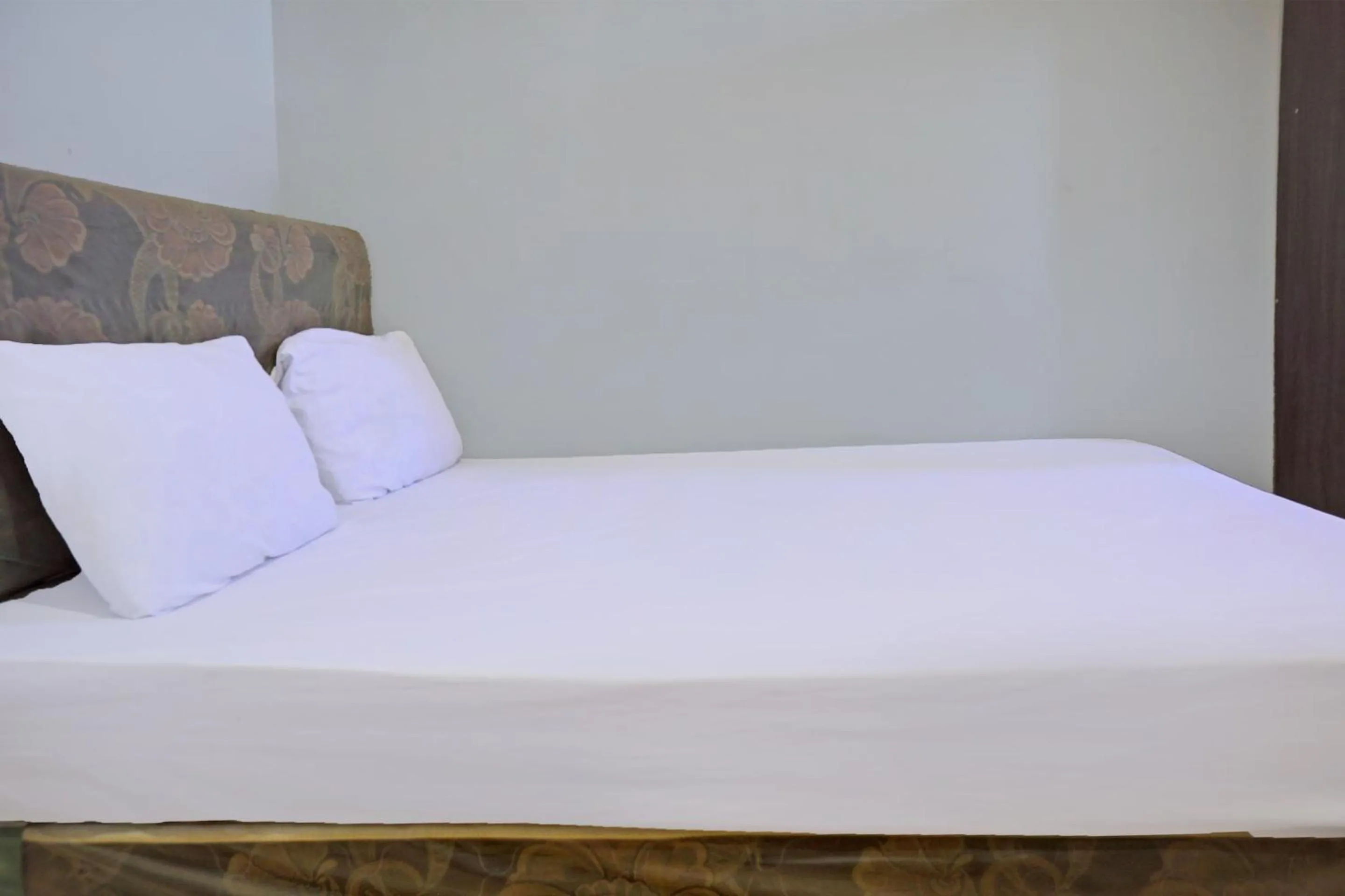 Bedroom, Bed in OYO Life 92915 Duta Amnan Syariah