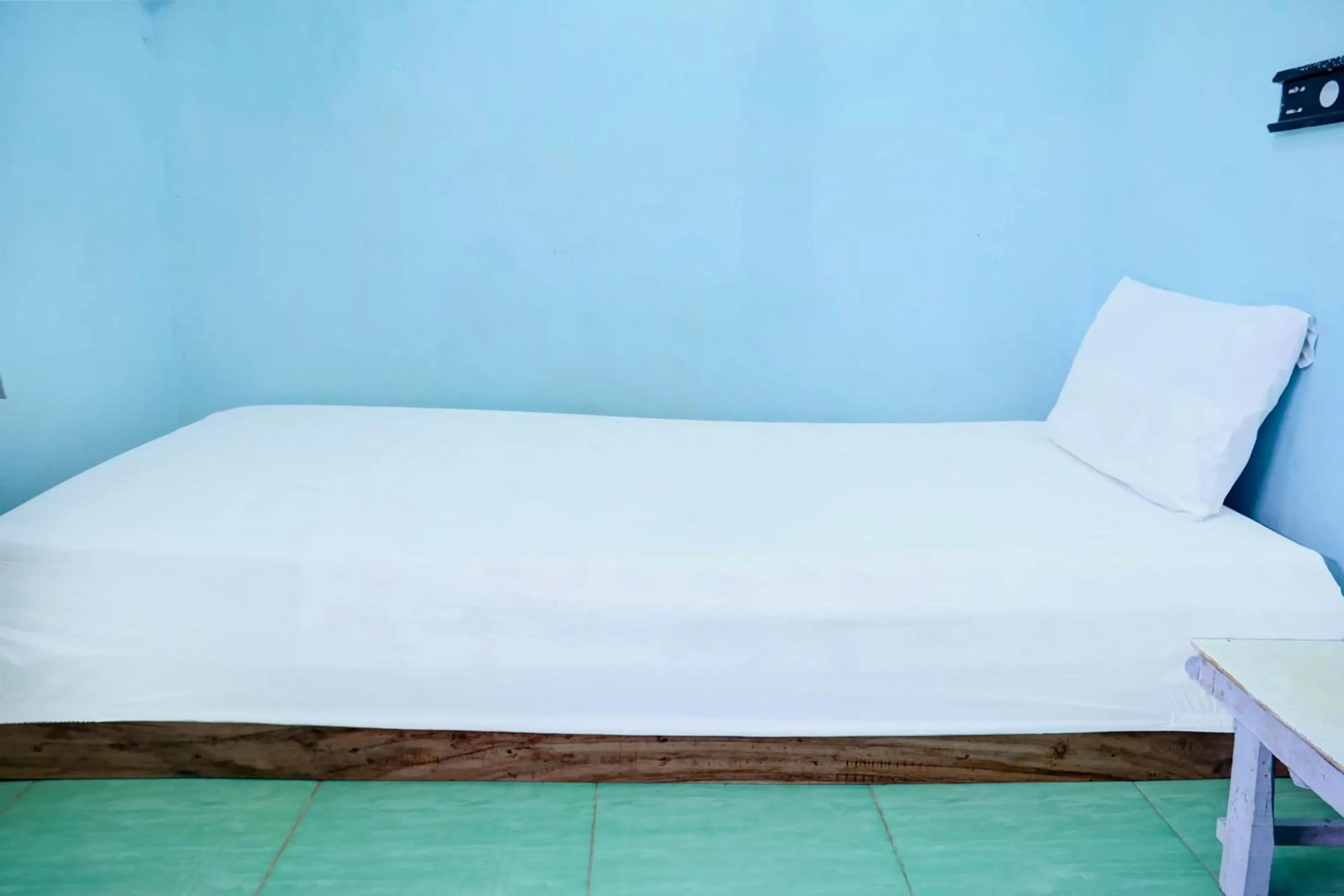 Bedroom, Bed in OYO Life 93017 Kost H Soeroso