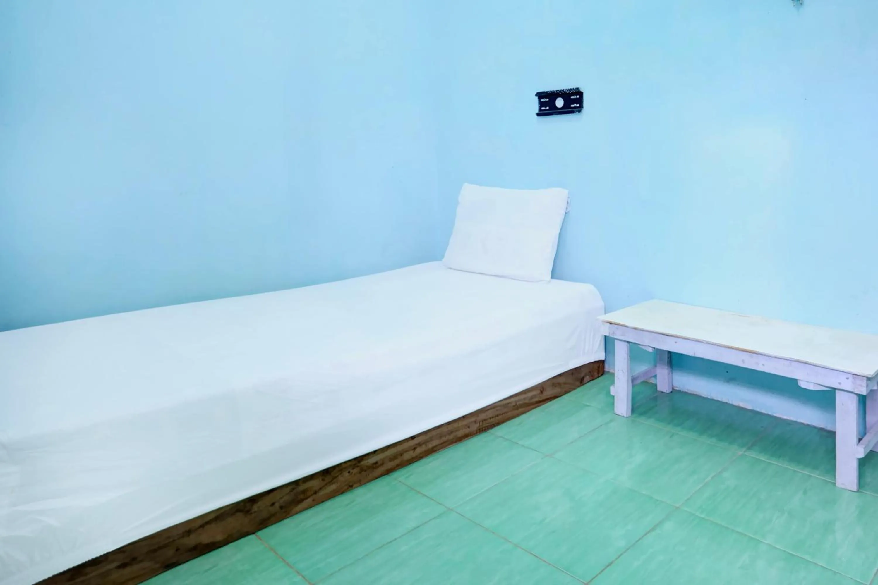 Bedroom, Bed in OYO Life 93017 Kost H Soeroso