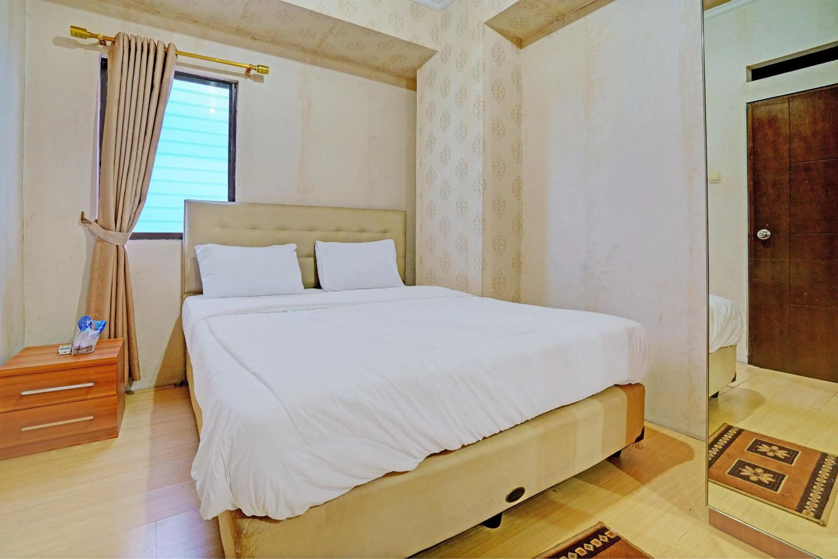 Bedroom, Bed in OYO Life 92978 Apartement Gateway Cicadas By Az Pro
