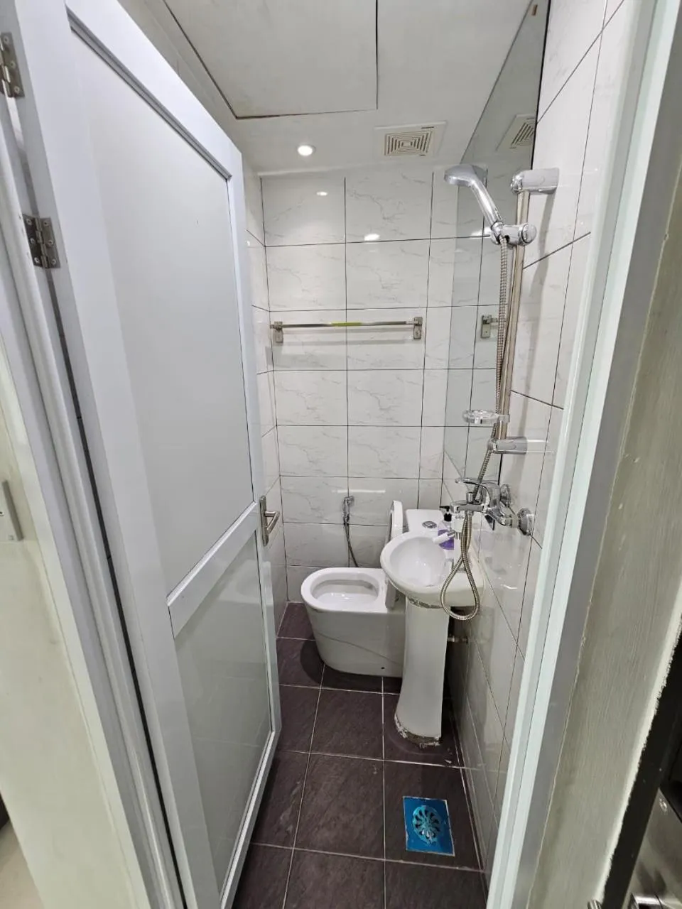 Bathroom in TT99 COZY STAY