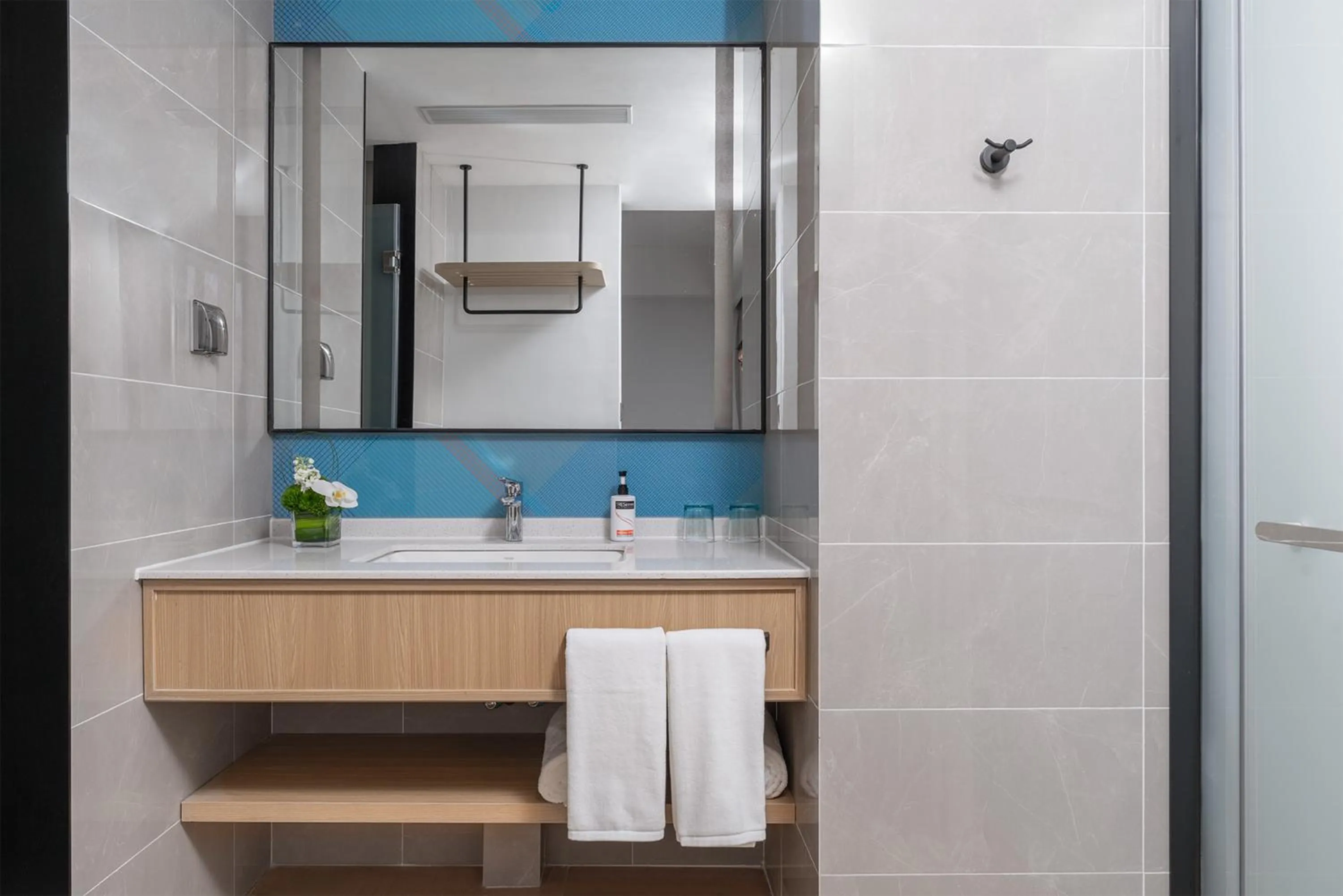 Toilet in Holiday Inn Express Wenchang by IHG