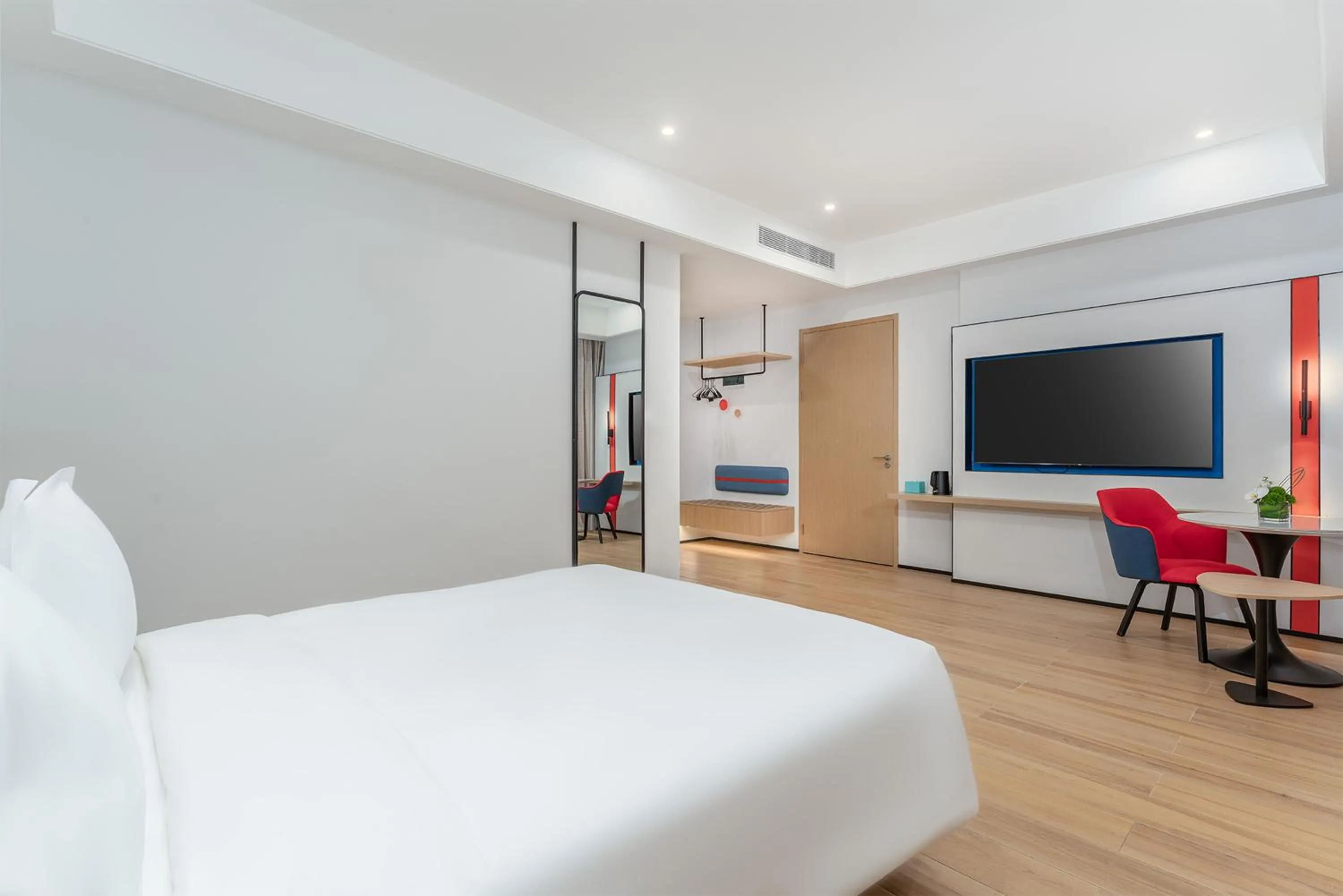 Bedroom, Bed in Holiday Inn Express Wenchang by IHG