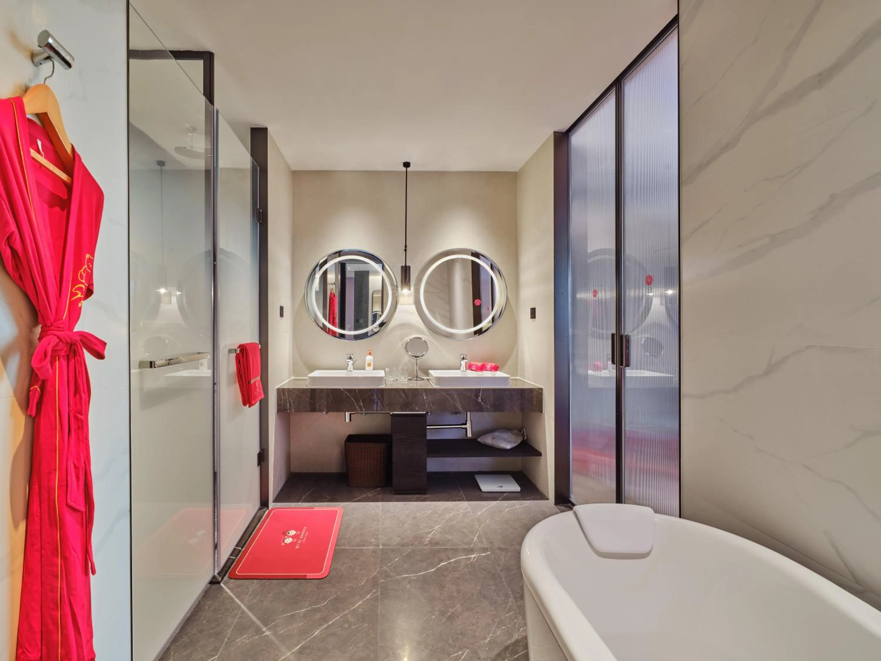 wedding in Crowne Plaza Jiangmen Binjiang by IHG