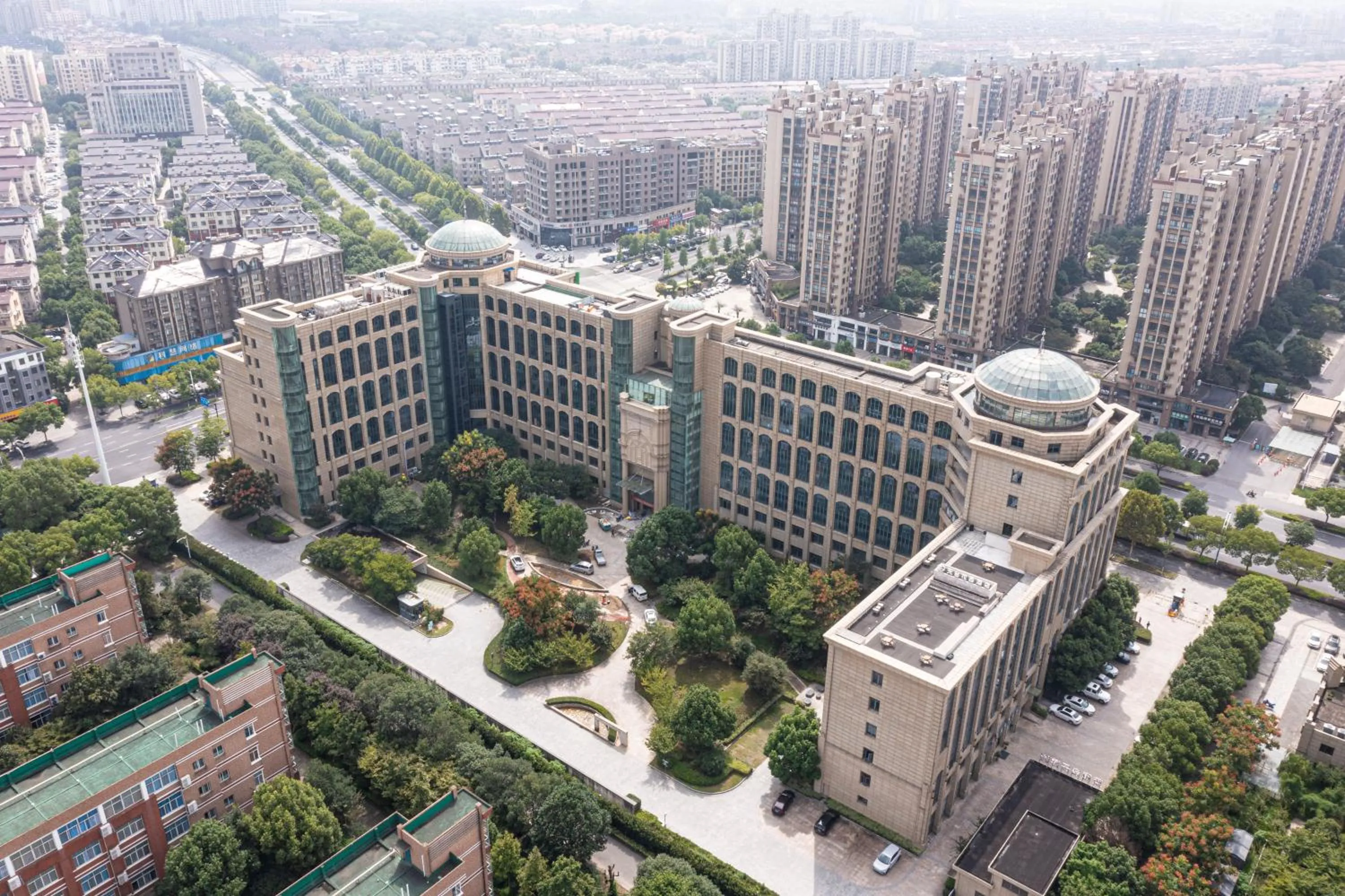 Garden in Holiday Inn Tongxiang