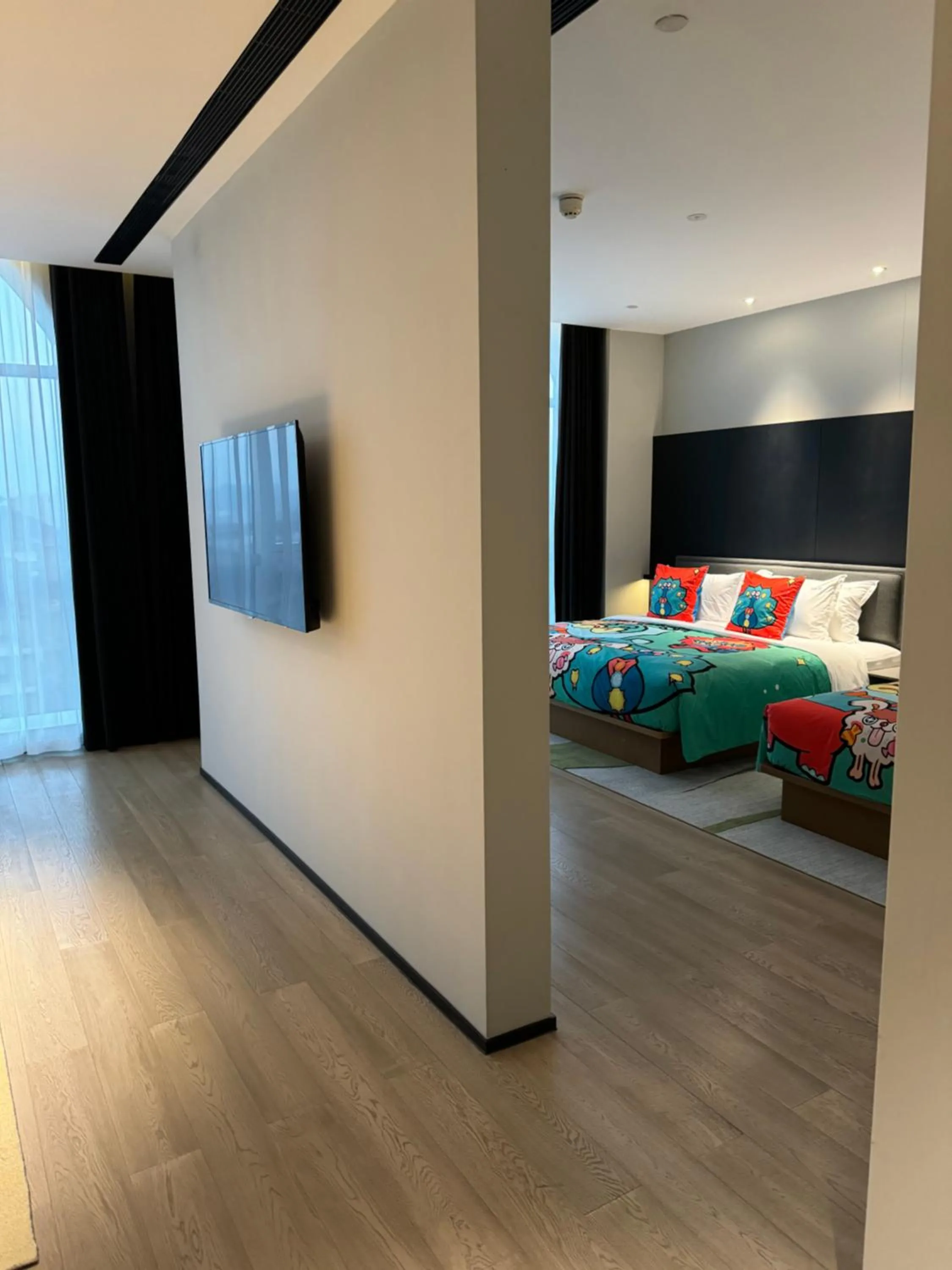 Property building in Holiday Inn Tongxiang