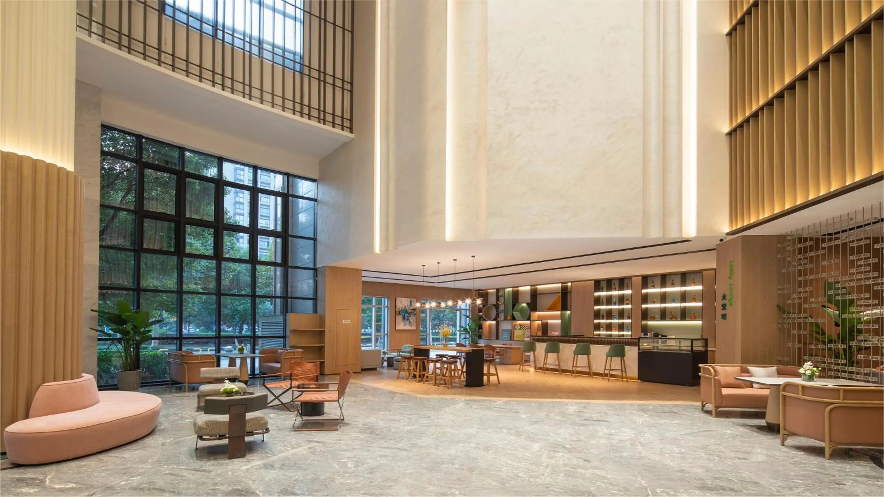 Restaurant/places to eat in Holiday Inn Tongxiang