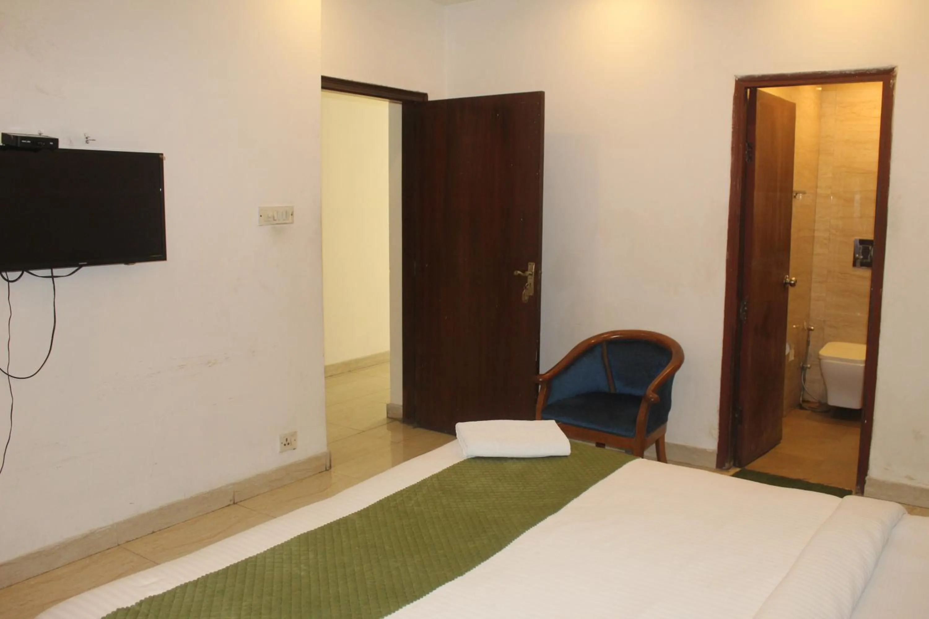 Bedroom, Bed in Khanna Residency