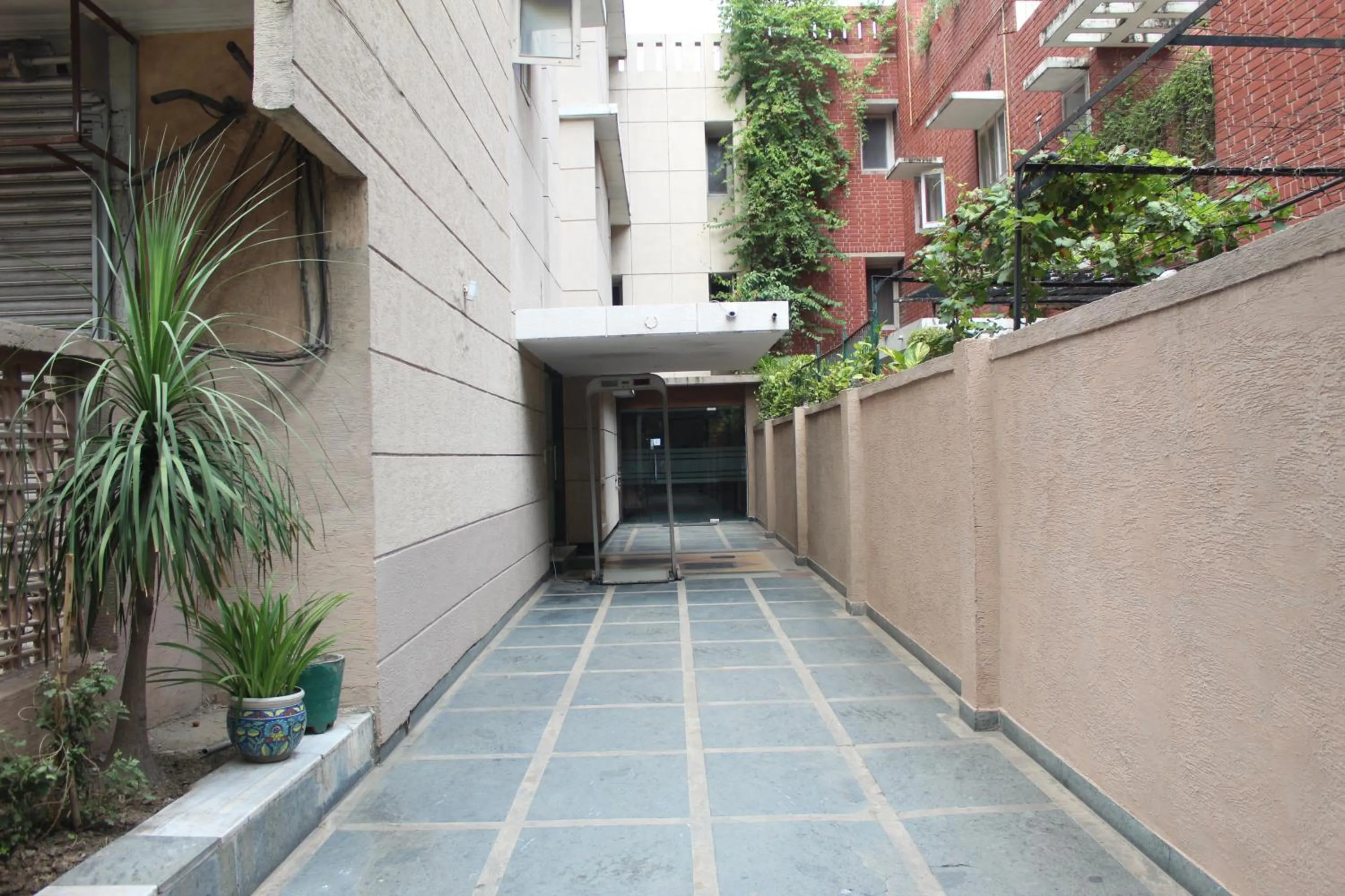 Property building in Khanna Residency