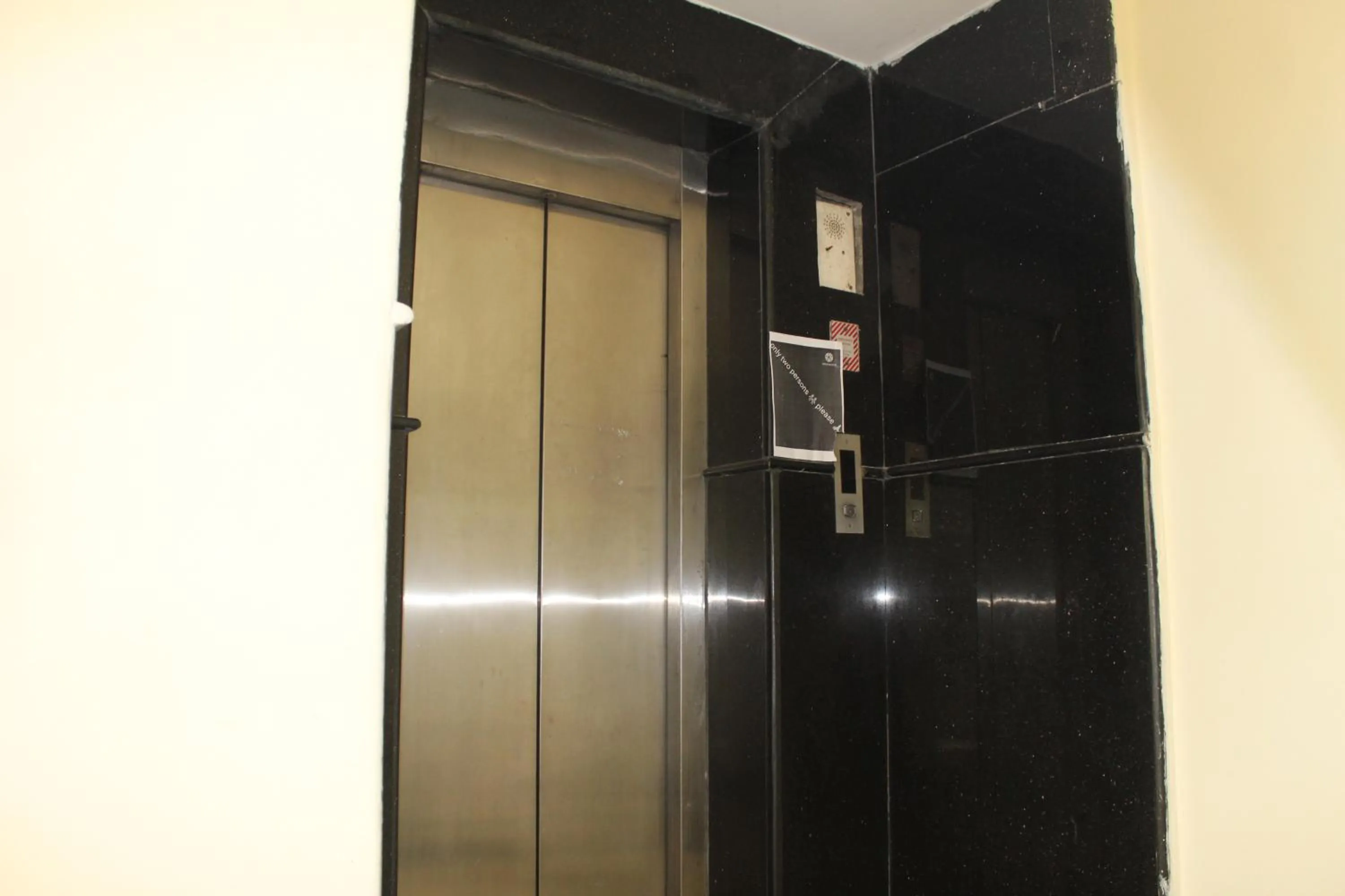 elevator in Khanna Residency