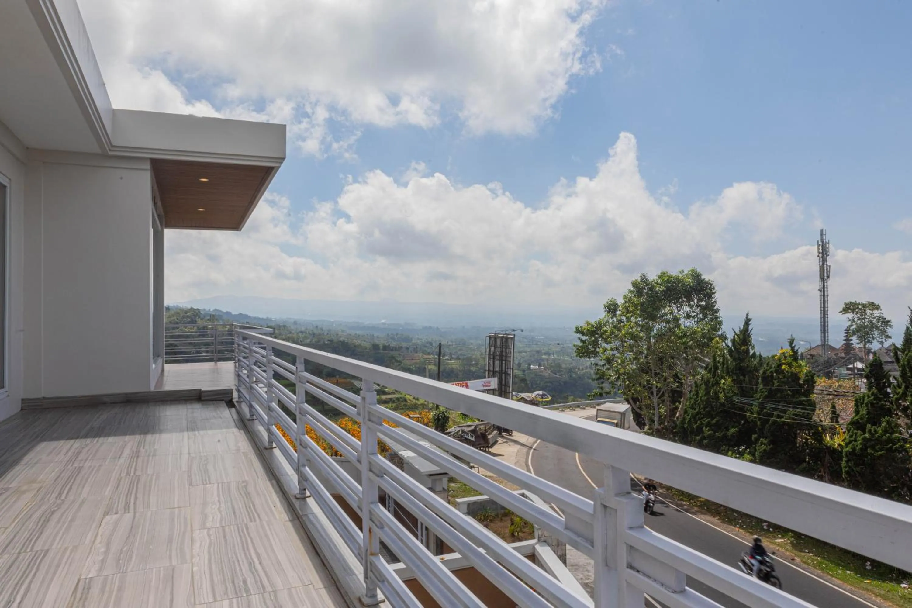 Day in Lavender - Taman Tanda