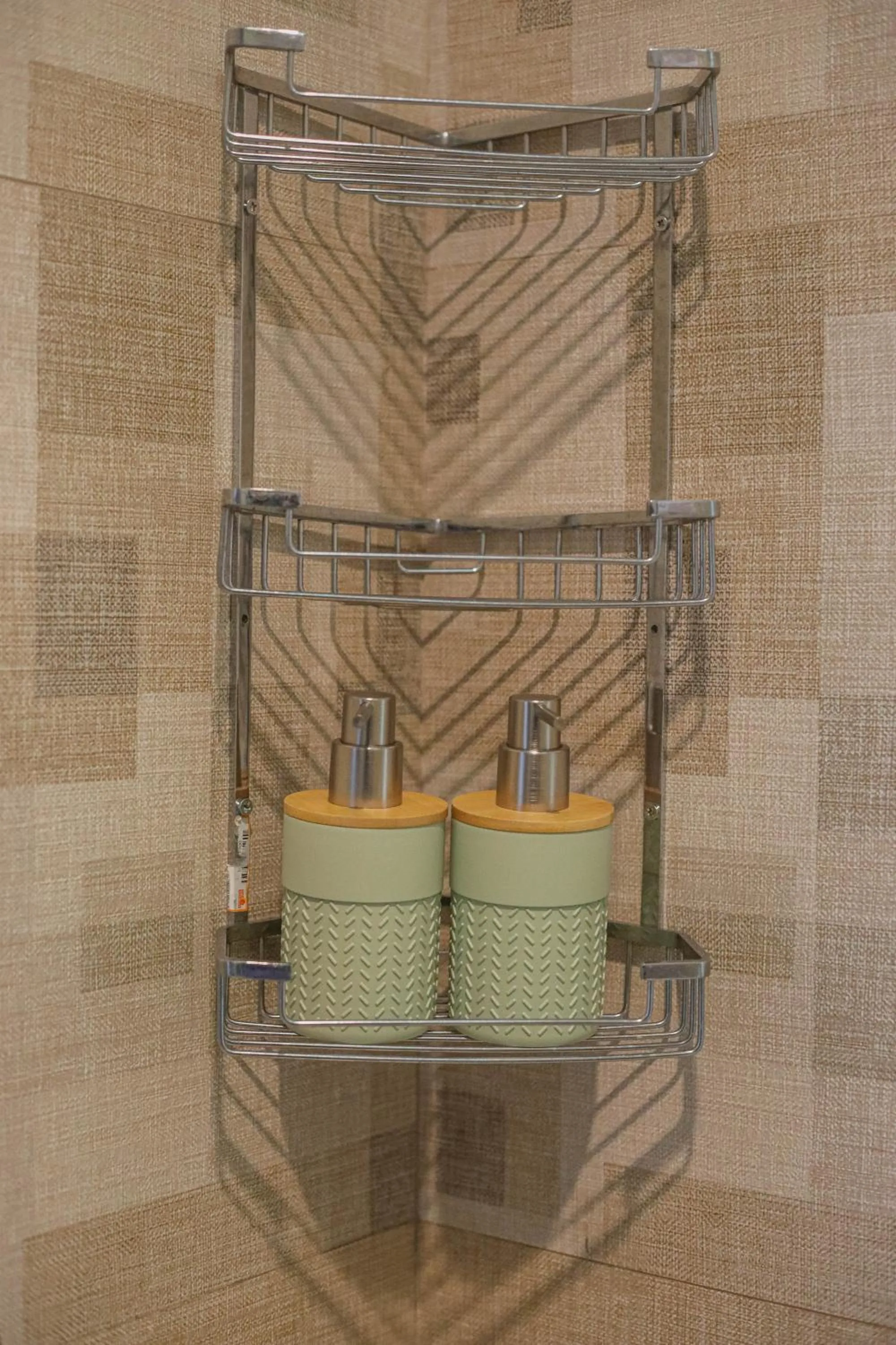 Shower in Lavender - Taman Tanda