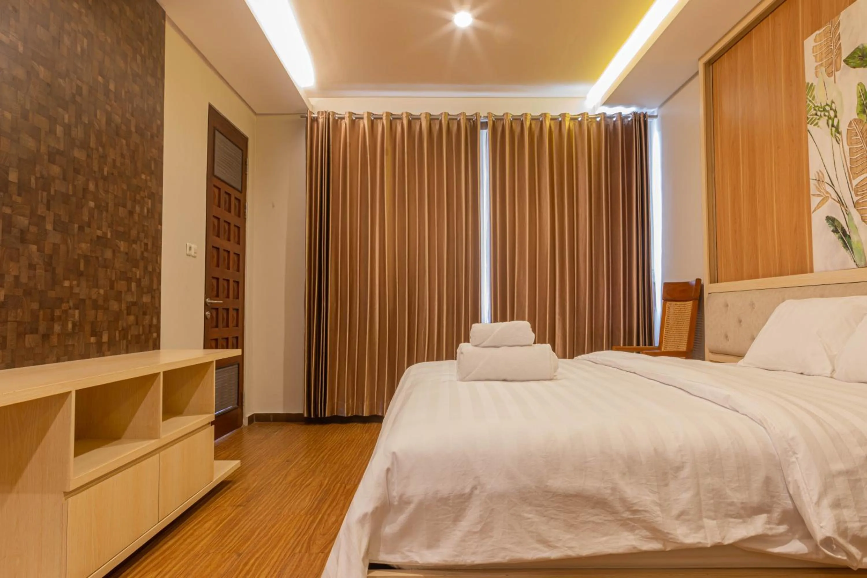 Bed in Lavender - Taman Tanda