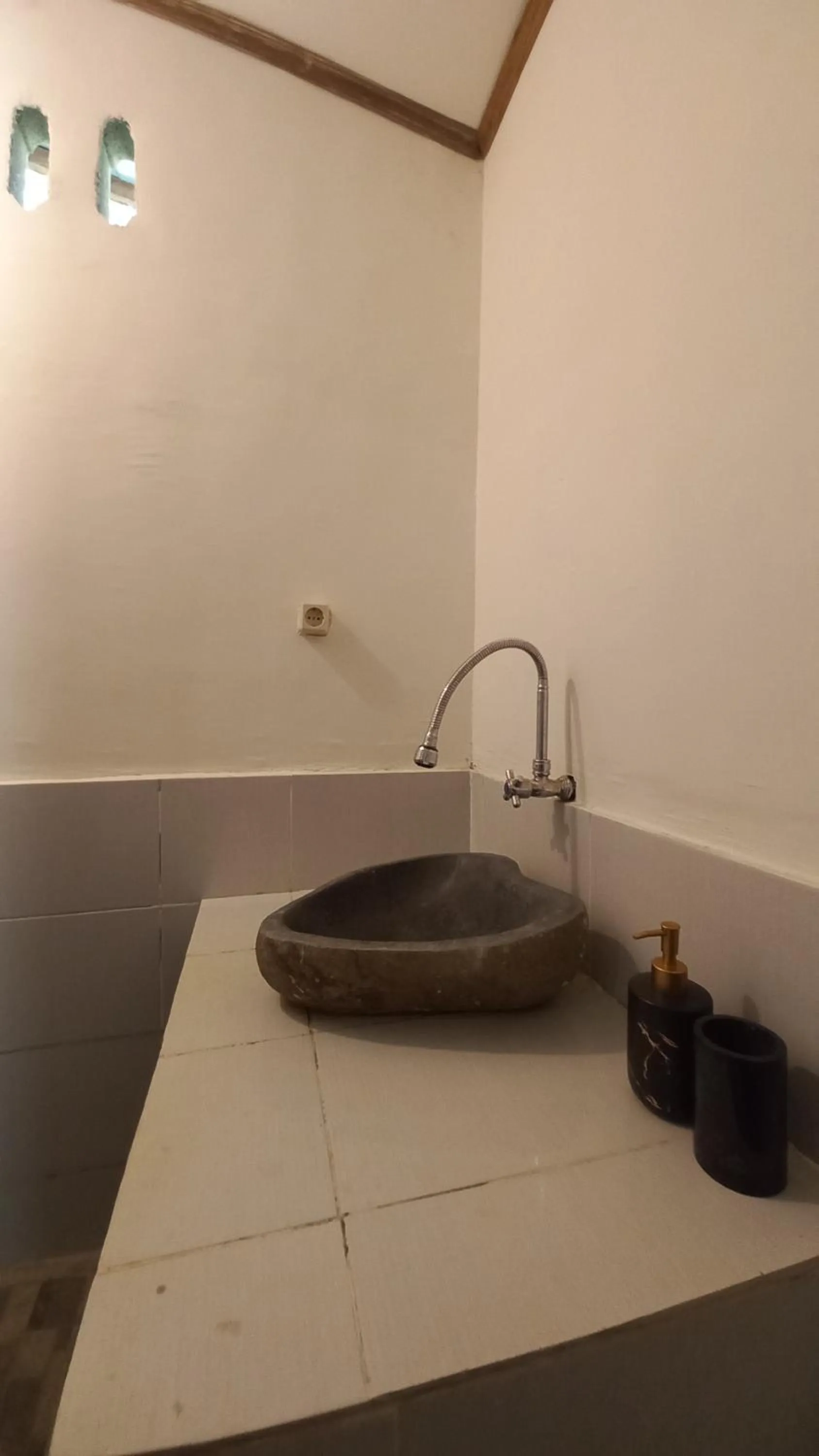 Bathroom in Rangsot INN