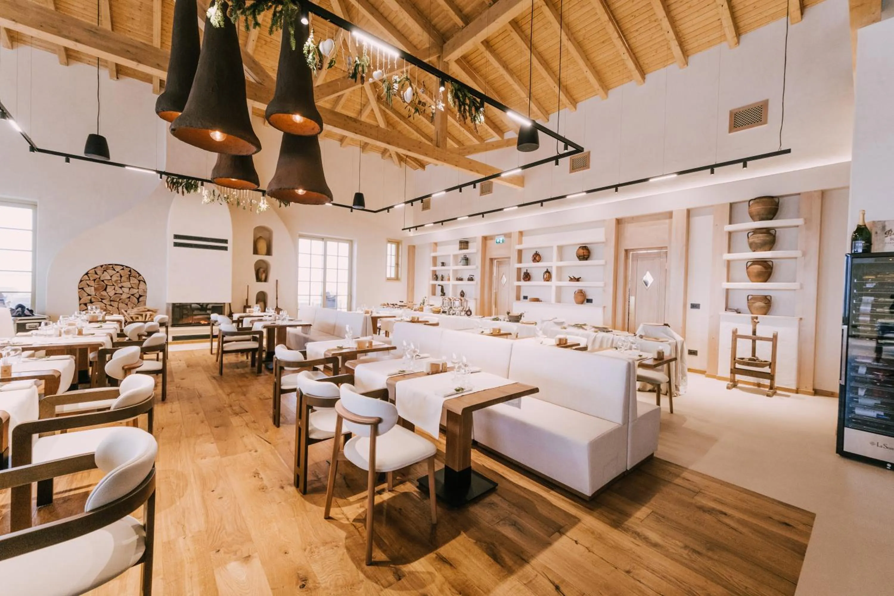 Restaurant/places to eat in Matca Hotel Relais & Châteaux