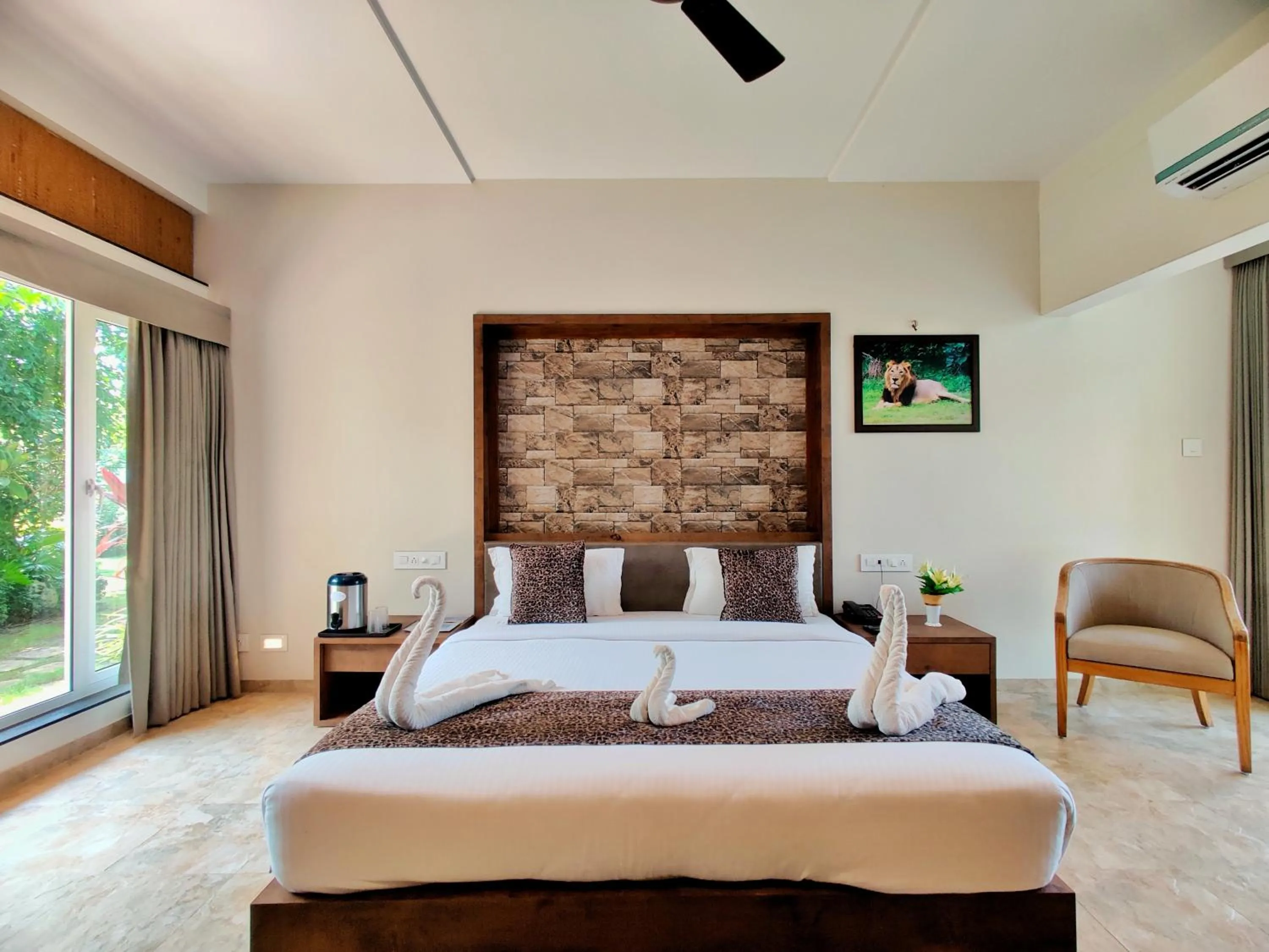 Bedroom, Bed in Lion Signature Family Resort
