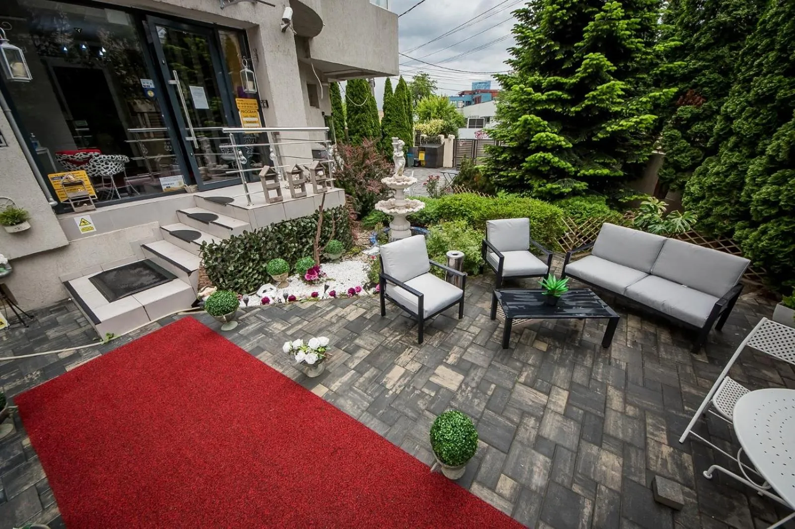 Garden in Hotel Jolie Apartments